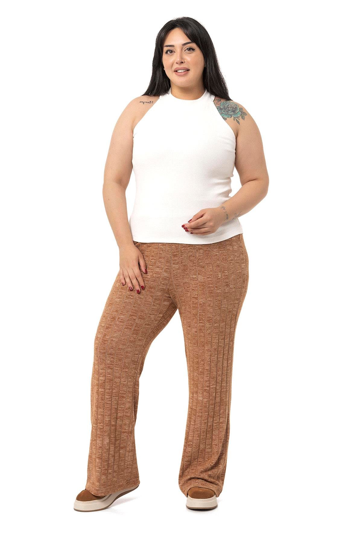 TopDISENTIS MODEST GENC BUYUK BEDEN KAŞKORSE YARIM BALIKCI HALTER YAKA BODYDISENTIS MODESTBüyük Beden Halter Yaka Yarım Balıkçı Fitilli Kaşkorse Ekru Body