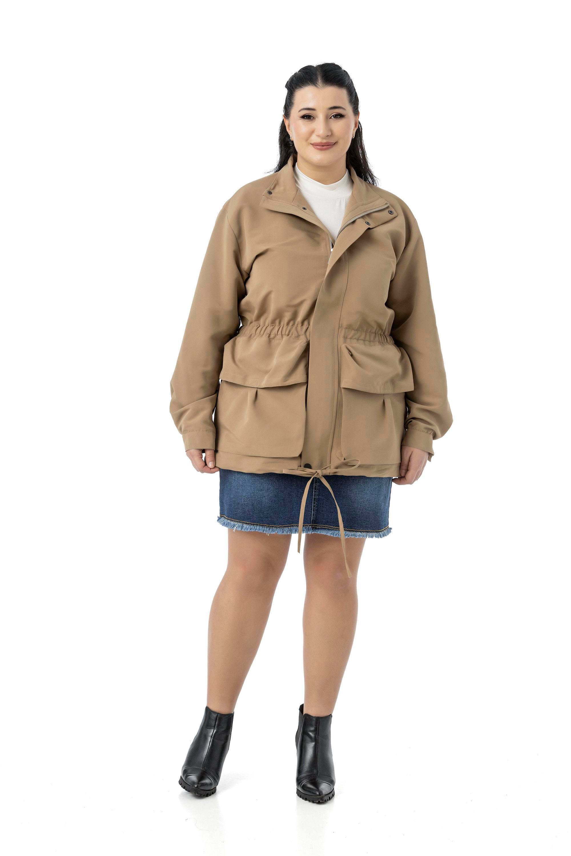 TrençkotDisentis Modest Büyük Beden Çıtçıt ve Fermuar Kapamalı Beli Büzgülü Astarlı Vizon TrençkotDISENTIS MODESTBüyük Beden Çıtçıt ve Fermuar Kapamalı Beli Büzgülü Astarlı Vizon Trençkot