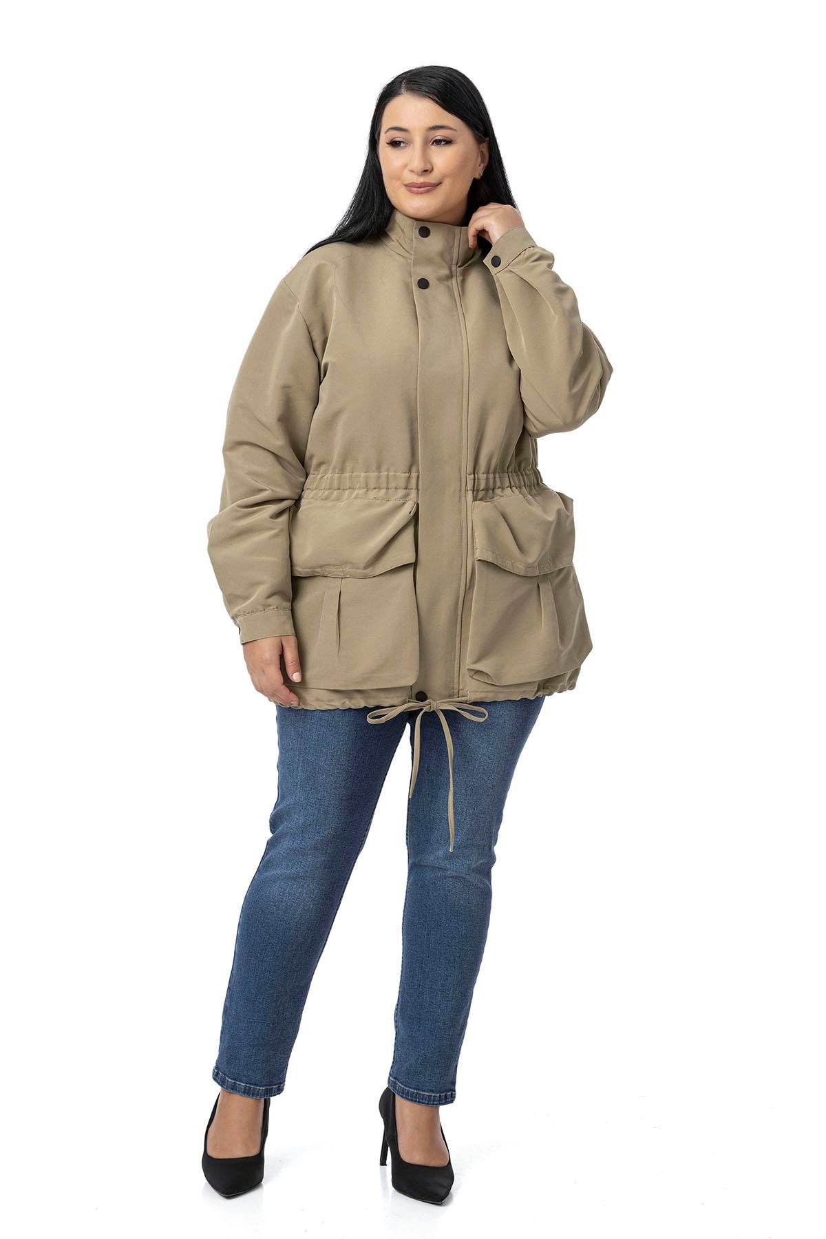 TrençkotDisentis Modest Büyük Beden Çıtçıt ve Fermuar Kapamalı Beli Büzgülü Astarlı Çağla Yeşili TrençkotDISENTIS MODESTBüyük Beden Çıtçıt ve Fermuar Kapamalı Beli Büzgülü Astarlı Çağla Yeşili Trençkot