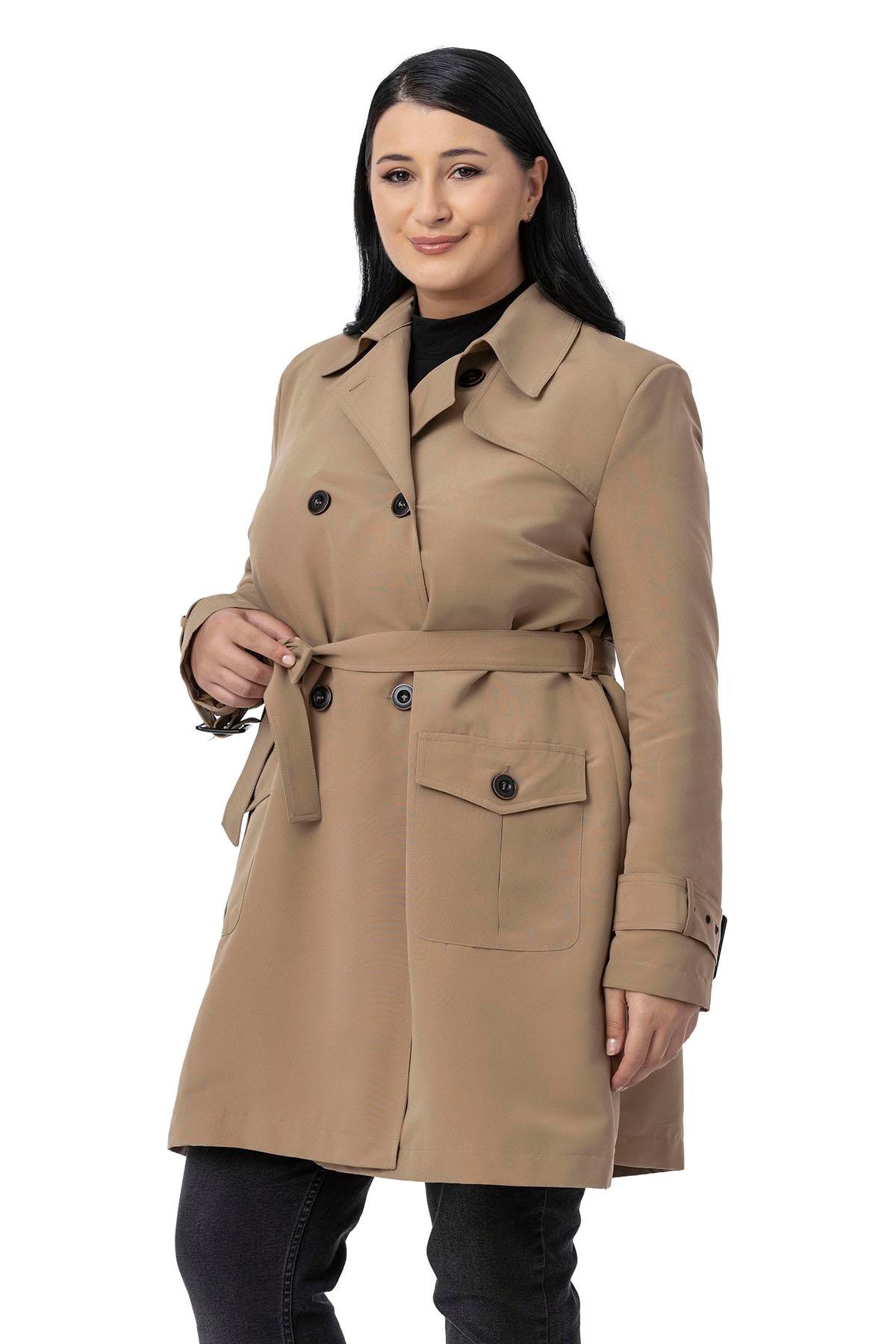 TrençkotDisentis Modest Büyük Beden Kruvaze Kolu Bant Detaylı Cepli Kuşaklı Astarlı Vizon TrençkotDISENTIS MODESTBüyük Beden Kruvaze Kolu Bant Detaylı Cepli Kuşaklı Astarlı Vizon Trençkot