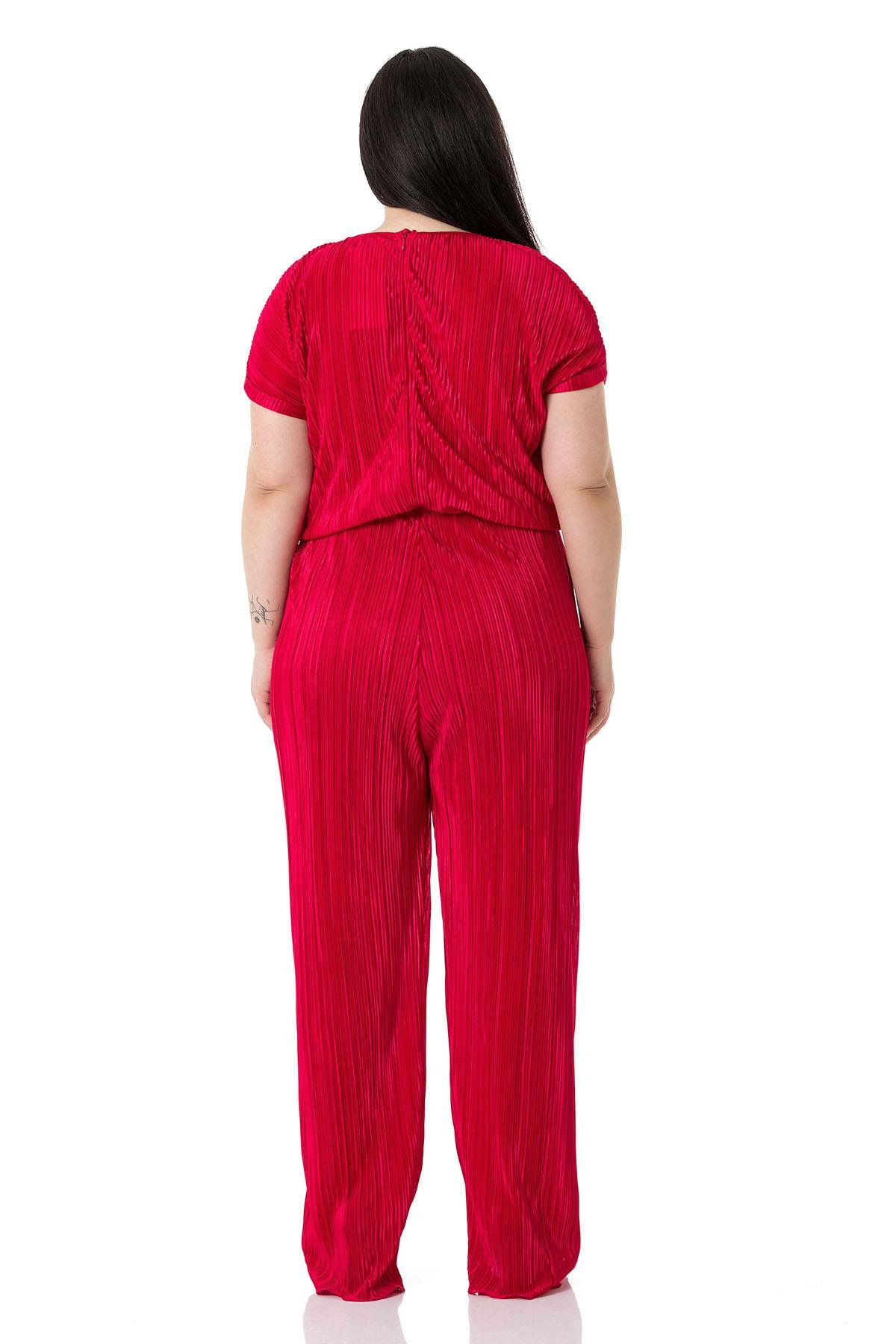 Jump suitsDisentis Modest Kısa Kollu Beli Lastikli Fermuarlı Kırmızı TulumDISENTIS MODESTBüyük Beden Kısa Kollu Beli Lastikli Fermuarlı Kırmızı Tulum