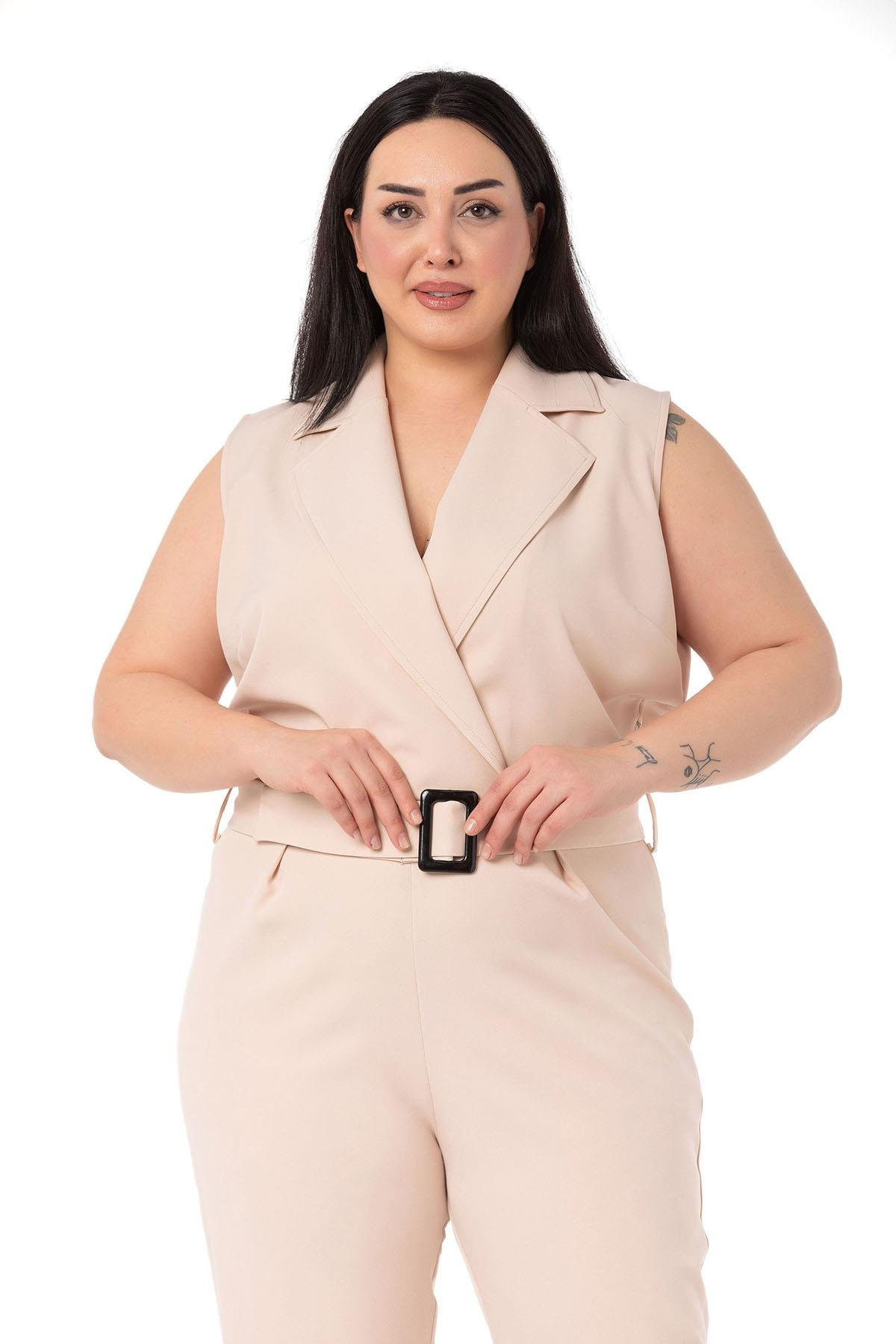 TulumDISENTIS MODEST GENC BUYUK BEDEN KRUVAZE TULUMDISENTIS MODESTBüyük Beden Kruvaze Beli Lastikli Fermuar Kapamalı Kemerli Bej Rengi Tulum