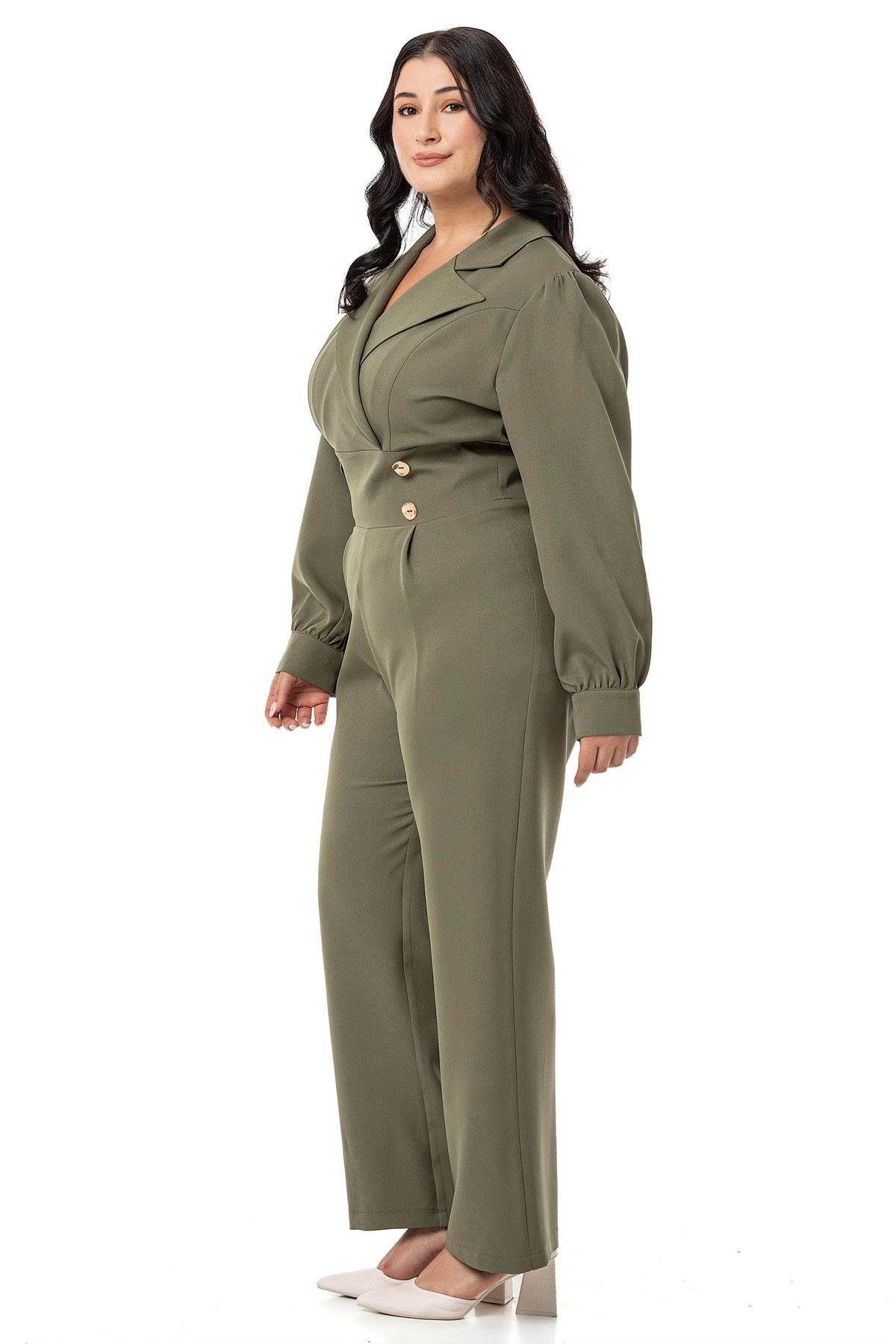 TULUMDisentis Modest Büyük Beden Kruvaze Yaka Metal Düğmeli Fermuarlı Haki TulumDISENTIS MODESTBüyük Beden Kruvaze Yaka Metal Düğmeli Fermuarlı Haki Tulum