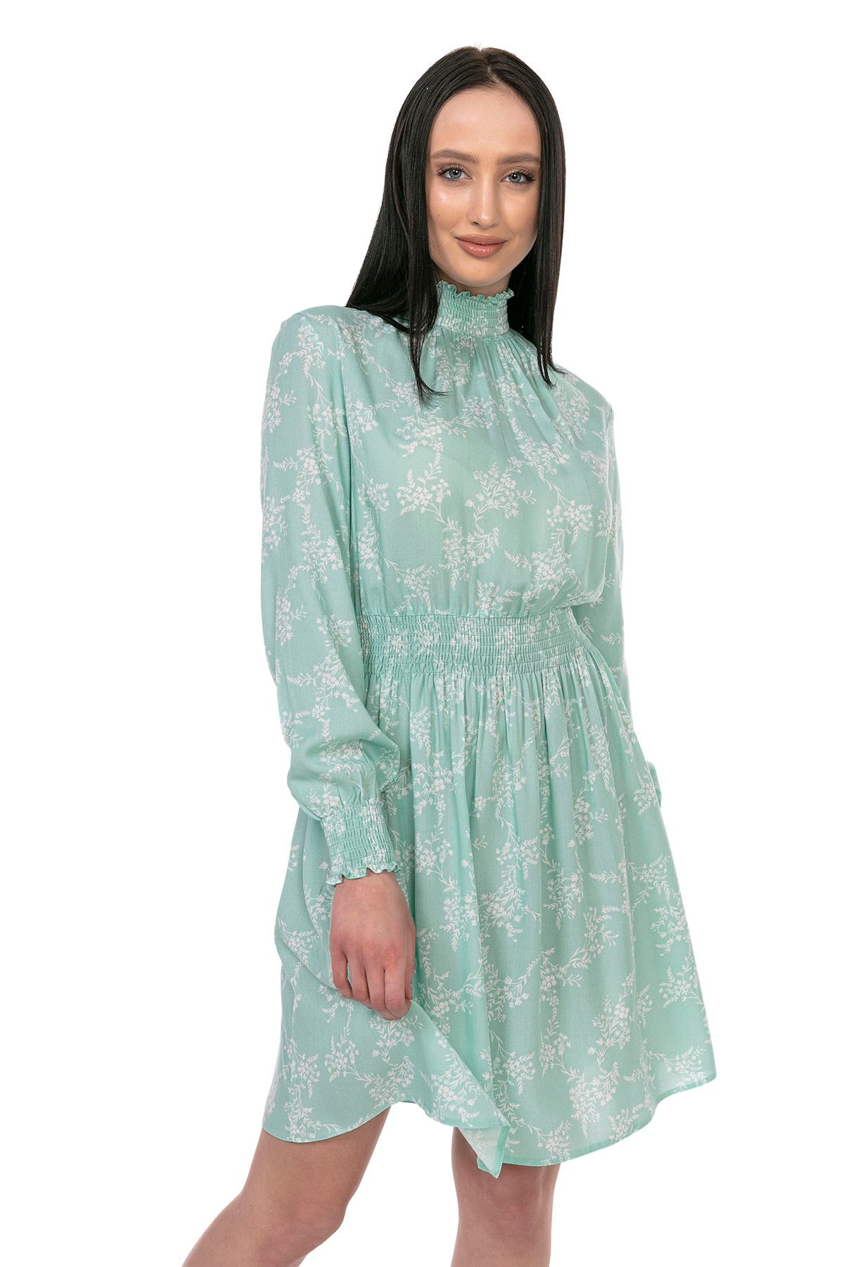 Yakası Kolları ve Beli Gipeli Küçük Çiçekli Yeşil Tunik Elbise