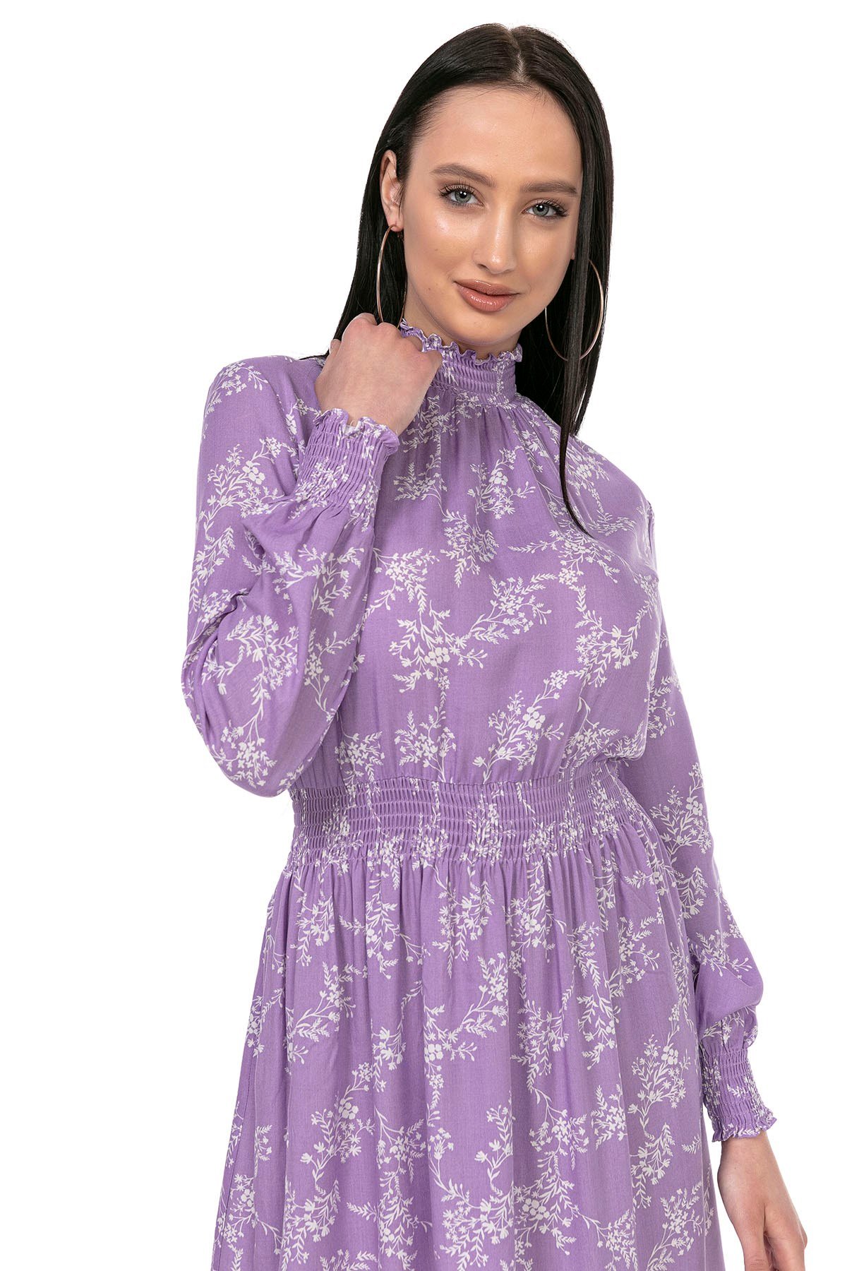 Yakası Kolları ve Beli Gipeli Küçük Çiçekli Lila Tunik Elbise