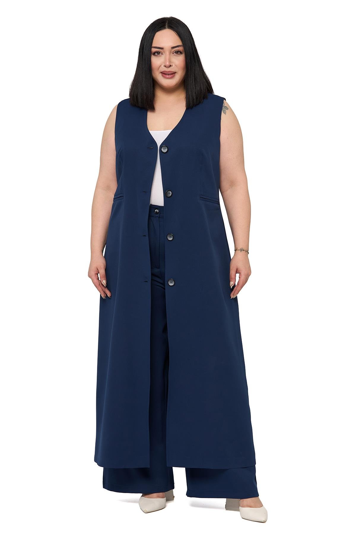 Yelek | Pantolon TakımlarDisentis Modest Büyük Beden Maxi Yelek Pantolon Lacivert İkili TakımDISENTIS MODESTBüyük Beden Maxi Yelek Pantolon Lacivert İkili Takım