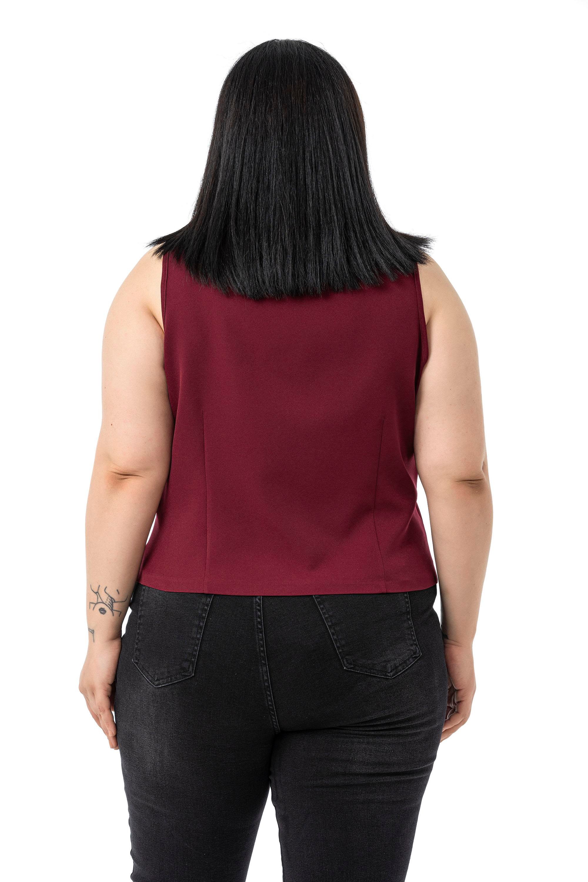 VestsDisentis Modest Büyük Beden Düğme Detaylı Bordo Bluzan YelekDISENTIS MODESTBüyük Beden Düğme Detaylı Bordo Bluzan Yelek