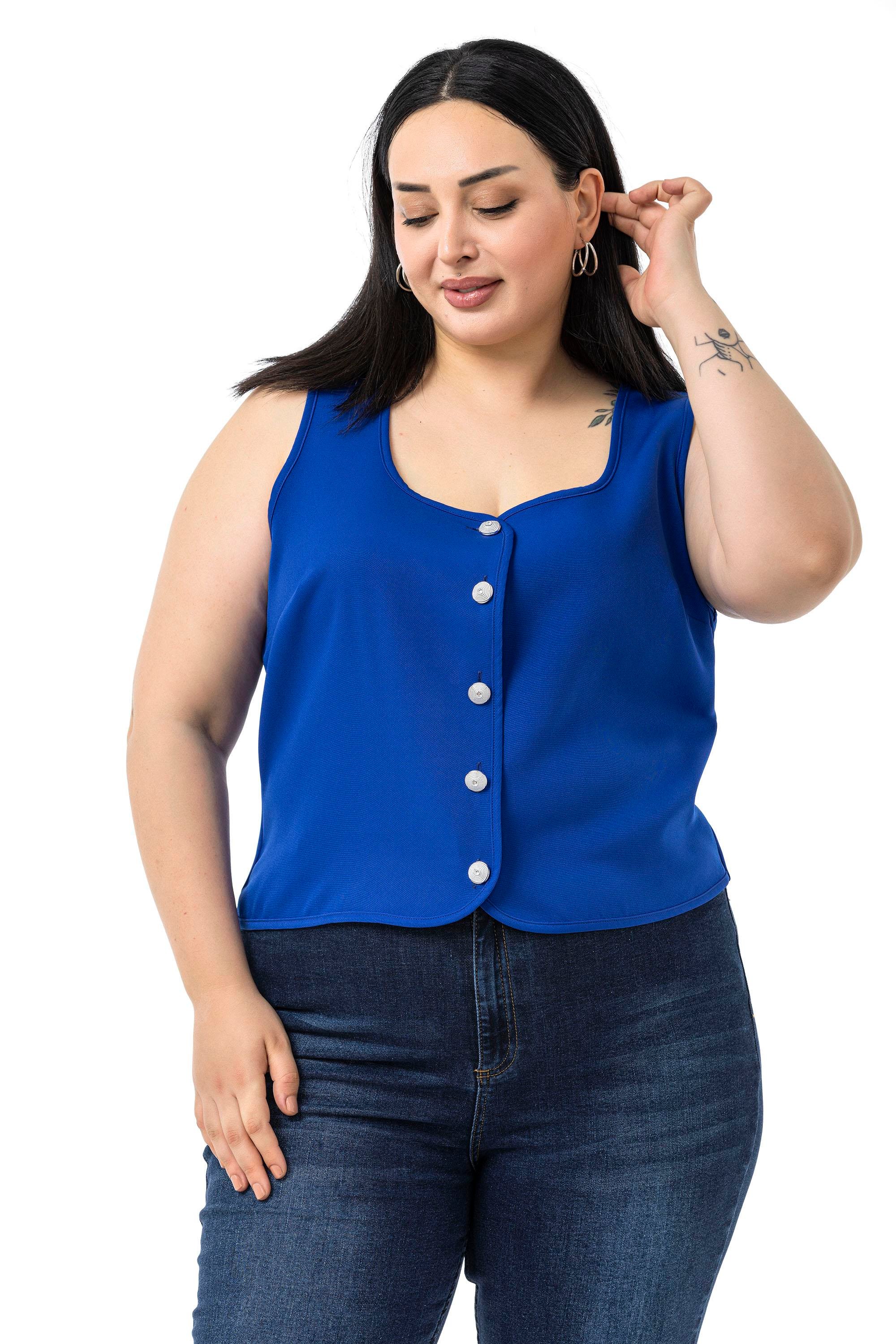 VestsDisentis Modest Büyük Beden Düğme Detaylı Saks Mavi Bluzan YelekDISENTIS MODESTBüyük Beden Düğme Detaylı Saks Mavi Bluzan Yelek