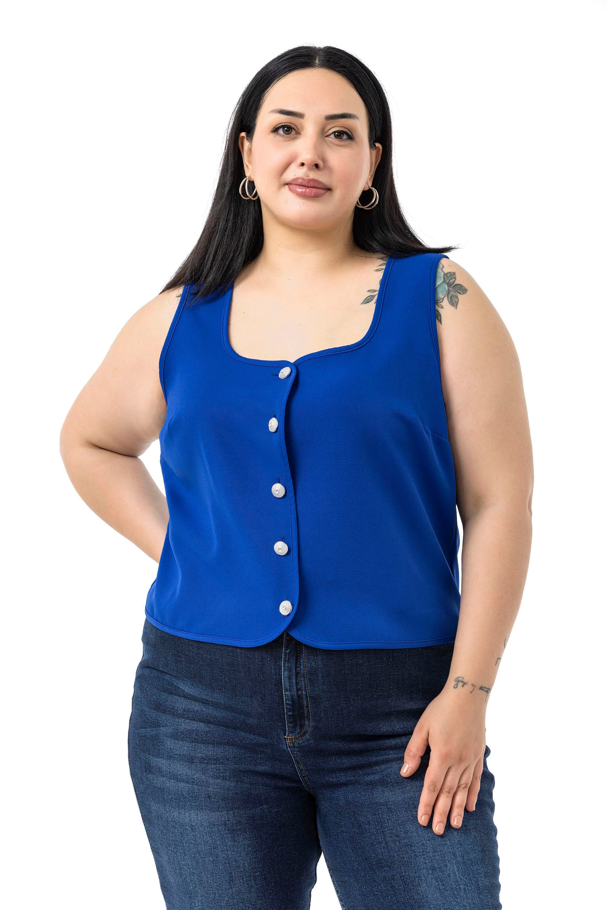 VestsDisentis Modest Büyük Beden Düğme Detaylı Saks Mavi Bluzan YelekDISENTIS MODESTBüyük Beden Düğme Detaylı Saks Mavi Bluzan Yelek