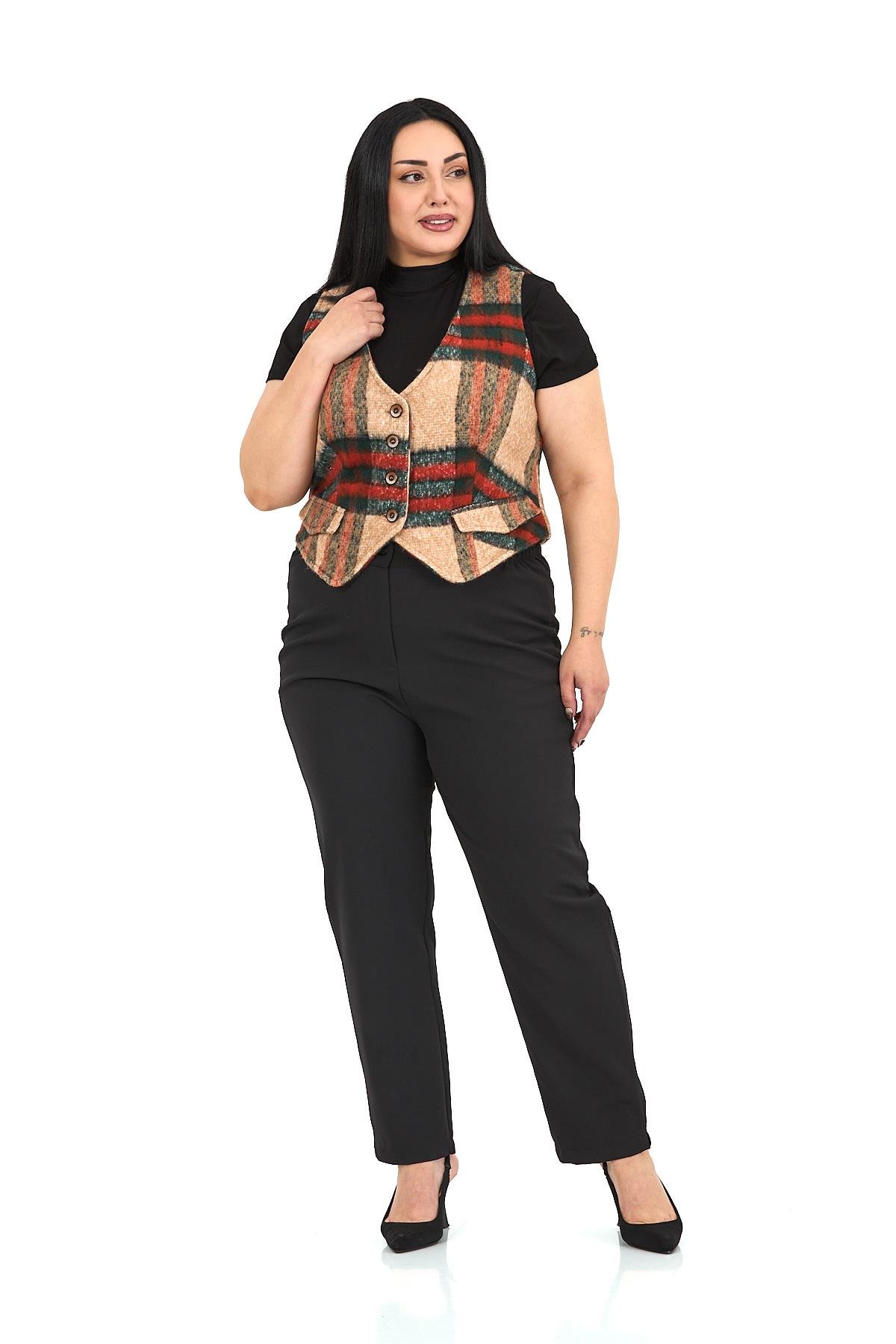 YelekDisentis Modest Büyük Beden Düğme Kapamalı Cep Kapaklı Astarlı Kısa Çizgili Kaşe Vizon YelekDISENTIS MODESTBüyük Beden Düğme Kapamalı Cep Kapaklı Astarlı Kısa Çizgili Kaşe Vizon Yelek