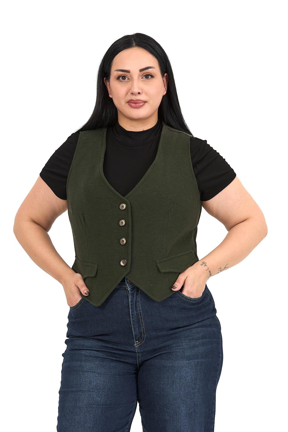 YelekDisentis Modest Büyük Beden Düğme Kapamalı Cep Kapaklı Astarlı Kısa Fitilli Haki YelekDISENTIS MODESTBüyük Beden Düğme Kapamalı Cep Kapaklı Astarlı Kısa Fitilli Haki Yelek