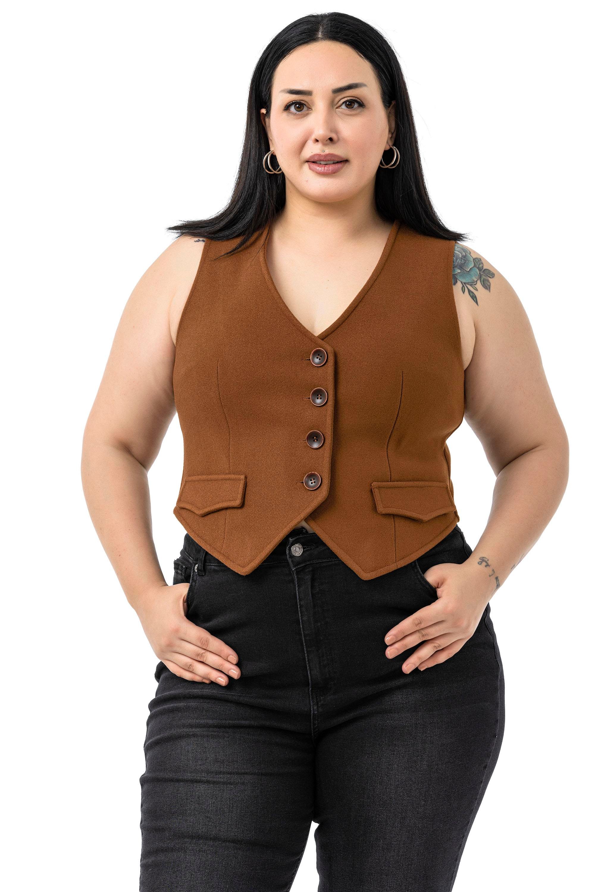 YelekDisentis Modest Büyük Beden Düğme Kapamalı Cep Kapaklı Astarlı Kısa Kaşe Taba YelekDISENTIS MODESTBüyük Beden Düğme Kapamalı Cep Kapaklı Astarlı Kısa Kaşe Taba Yelek