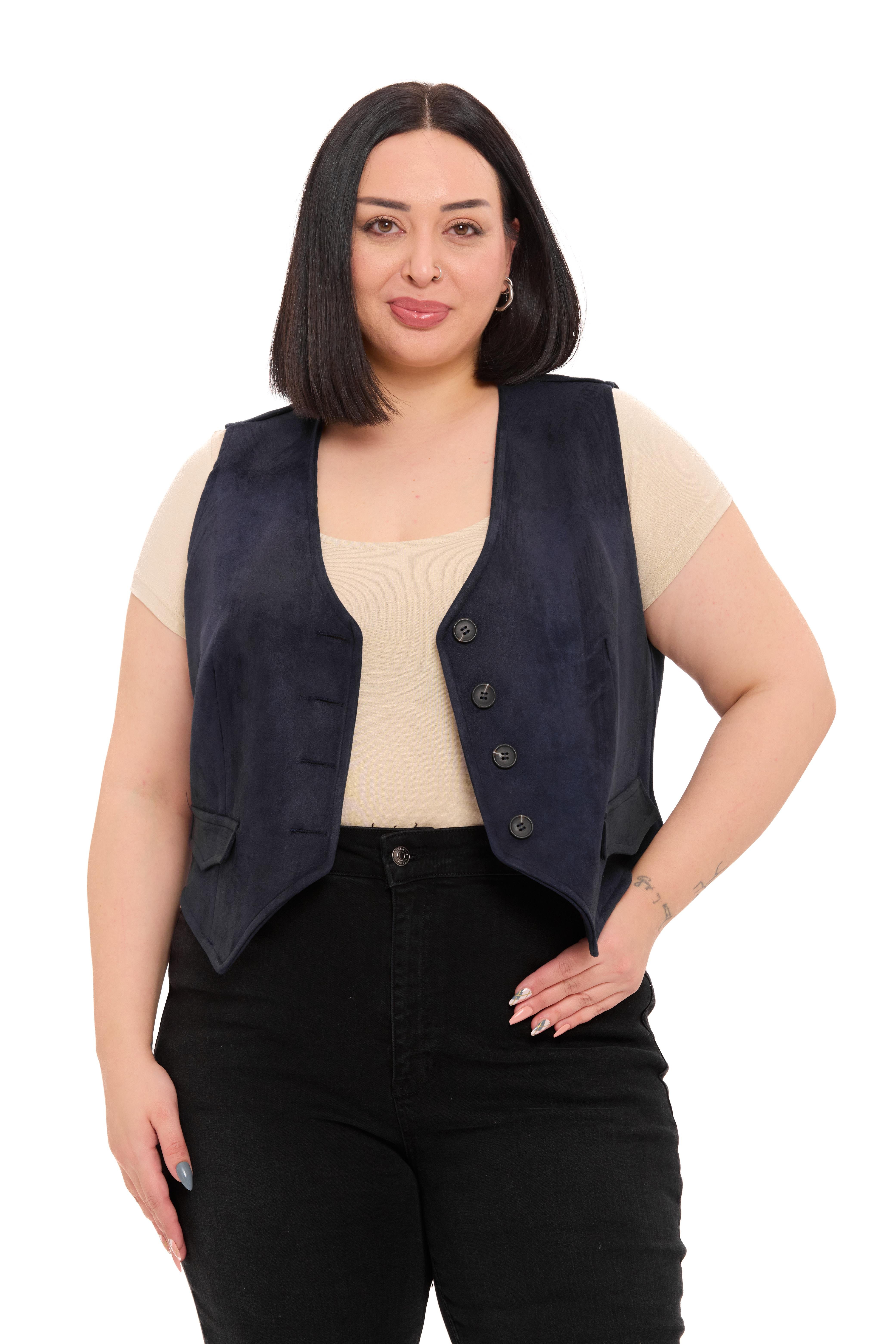 YelekDisentis Modest Büyük Beden Düğme Kapamalı Cep Kapaklı Astarlı Kısa Süet Lacivert YelekDISENTIS MODESTBüyük Beden Düğme Kapamalı Cep Kapaklı Astarlı Kısa Süet Lacivert Yelek