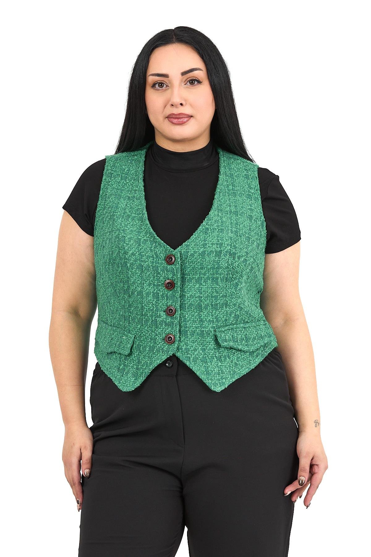YelekDisentis Modest Büyük Beden Düğme Kapamalı Cep Kapaklı Astarlı Kısa Buklet Yeşil YelekDISENTIS MODESTBüyük Beden Düğme Kapamalı Cep Kapaklı Astarlı Kısa Buklet Yeşil Yelek