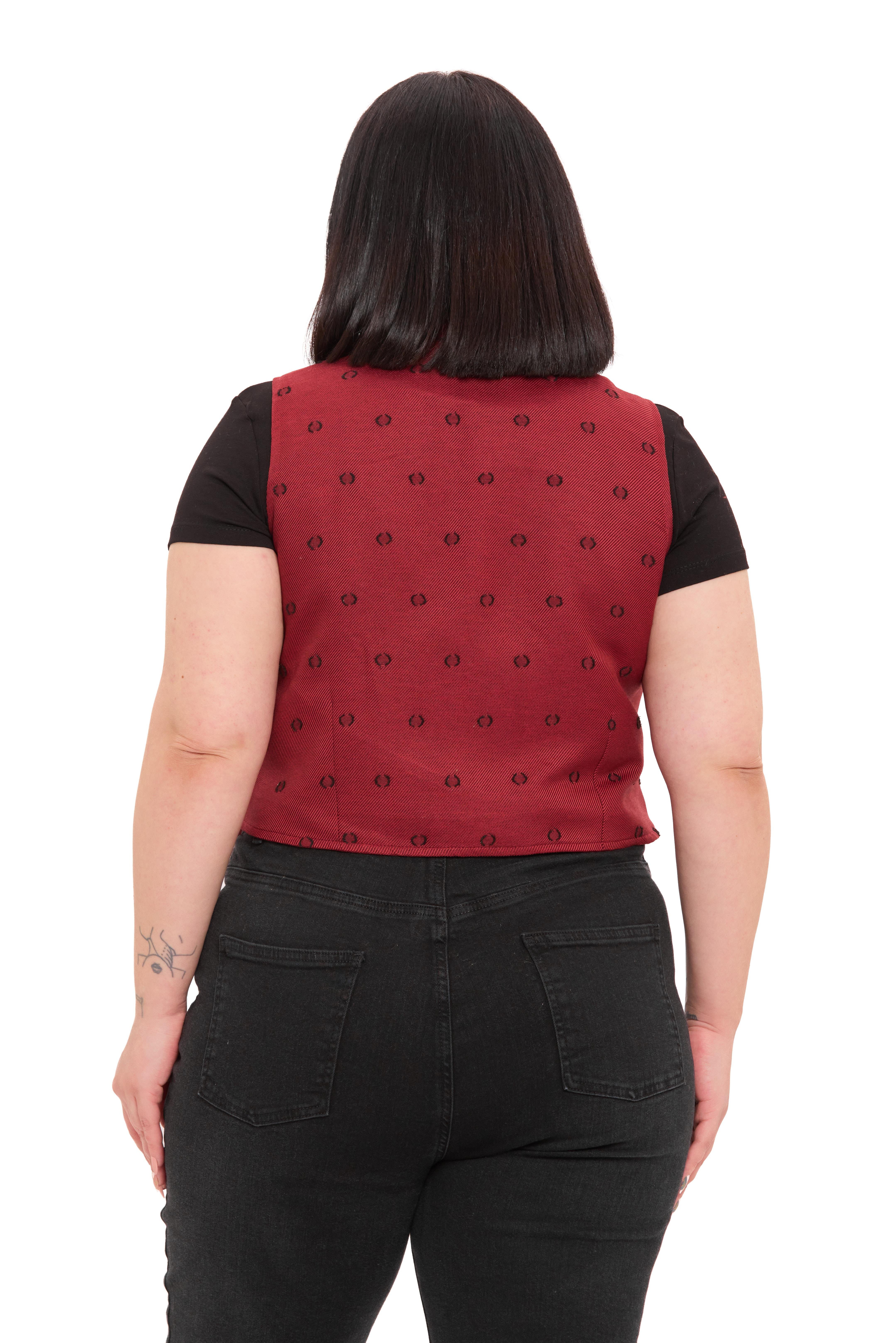 YelekDisentis Modest Büyük Beden Düğme Kapamalı Cep Kapaklı Astarlı Kısa Kesme Puanlı Bordo YelekDISENTIS MODESTBüyük Beden Düğme Kapamalı Cep Kapaklı Astarlı Kısa Kesme Puanlı Bordo Yelek