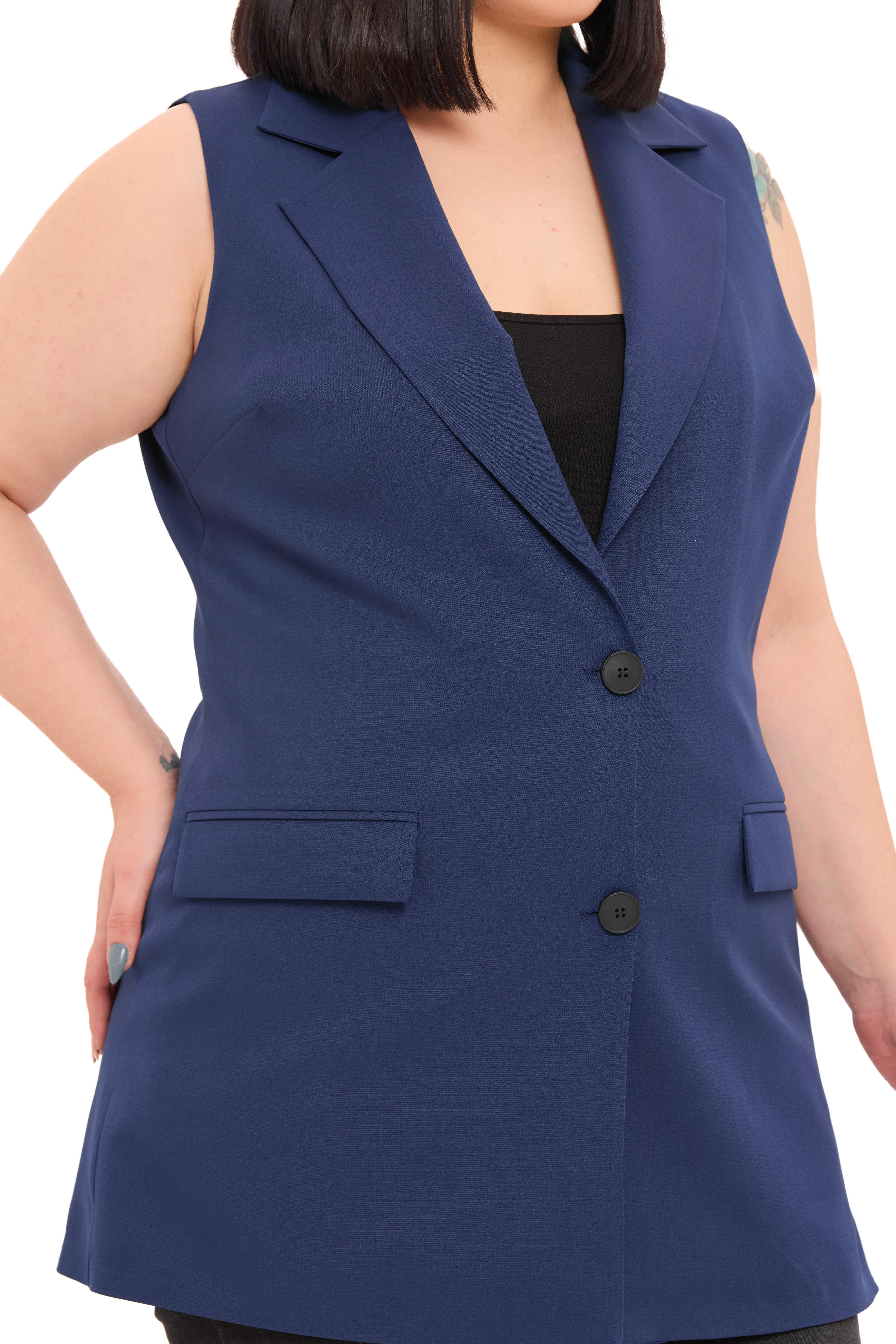 YelekDisentis Modest Büyük Beden Düğmeli Kapaklı Cepli Astarlı Uzun Lacivert YelekDISENTIS MODESTBüyük Beden Düğmeli Kapaklı Cepli Astarlı Uzun Lacivert Yelek