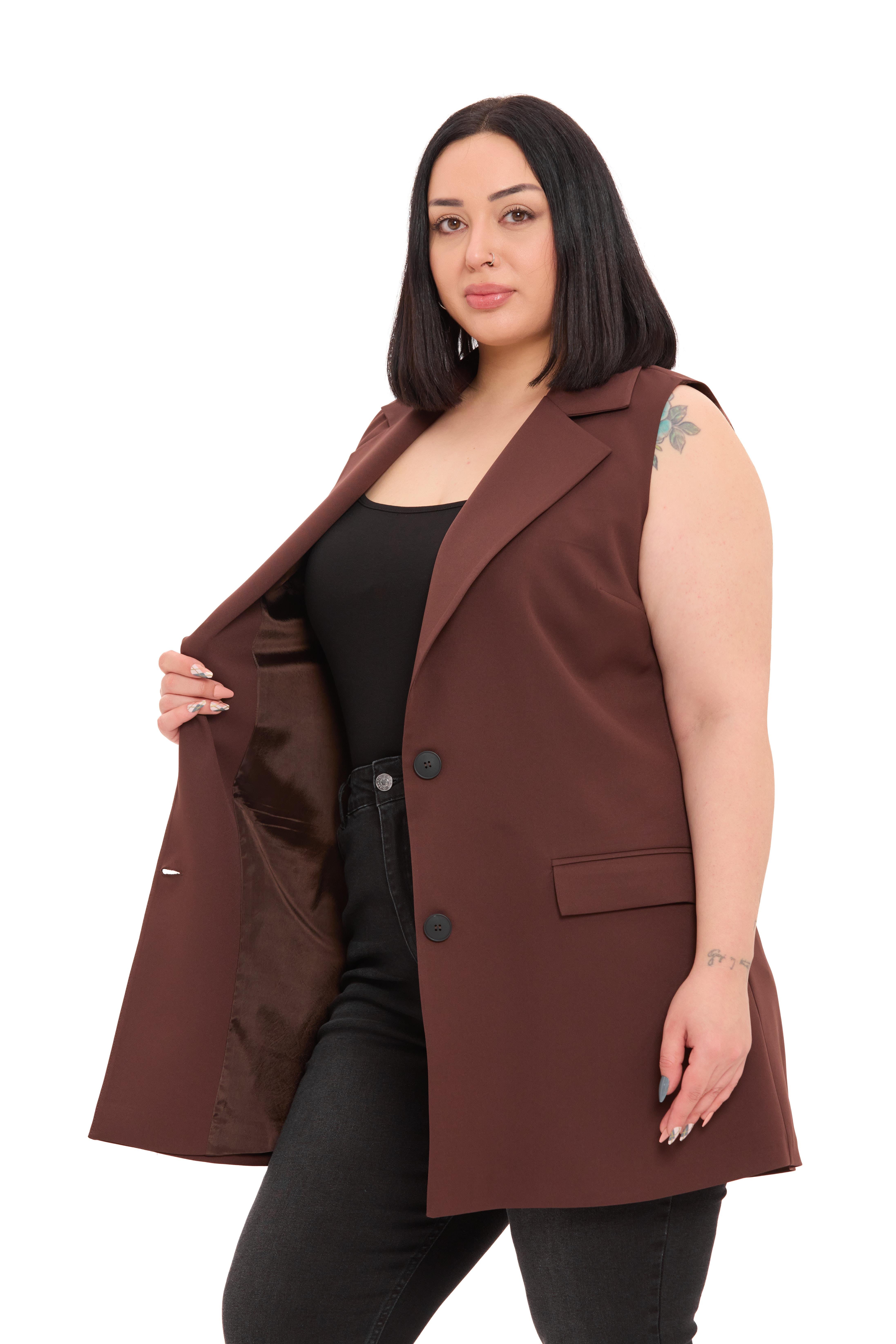 YelekDisentis Modest Büyük Beden Düğmeli Kapaklı Cepli Astarlı Uzun Kahverengi YelekDISENTIS MODESTBüyük Beden Düğmeli Kapaklı Cepli Astarlı Uzun Kahverengi Yelek