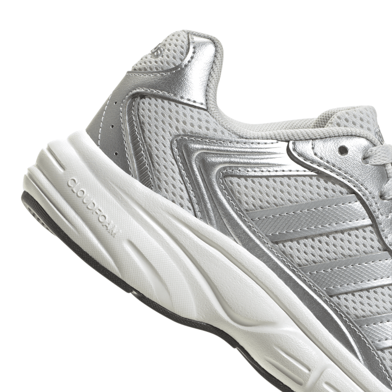 kadın spor ayakkabısı adidas