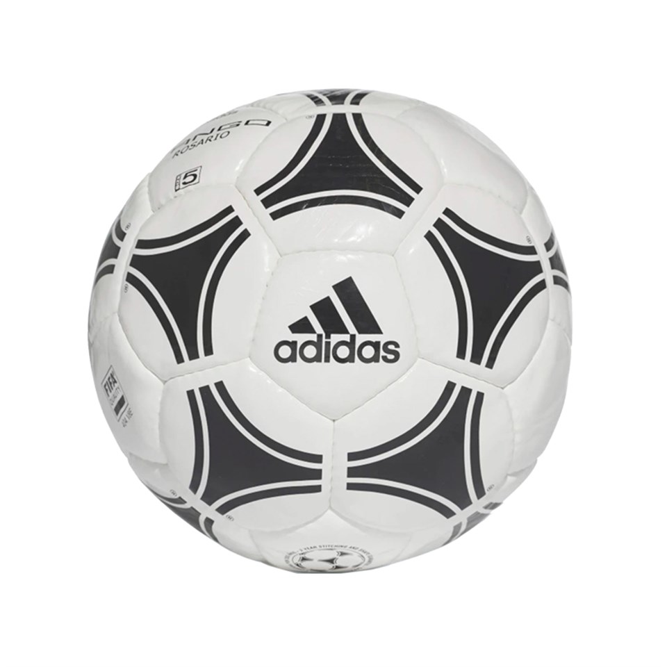 beyaz futbol topu