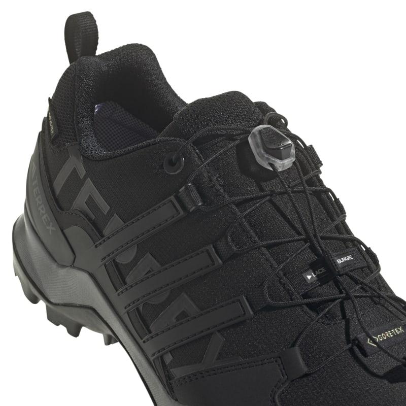 su geçirmez ayakkabı adidas