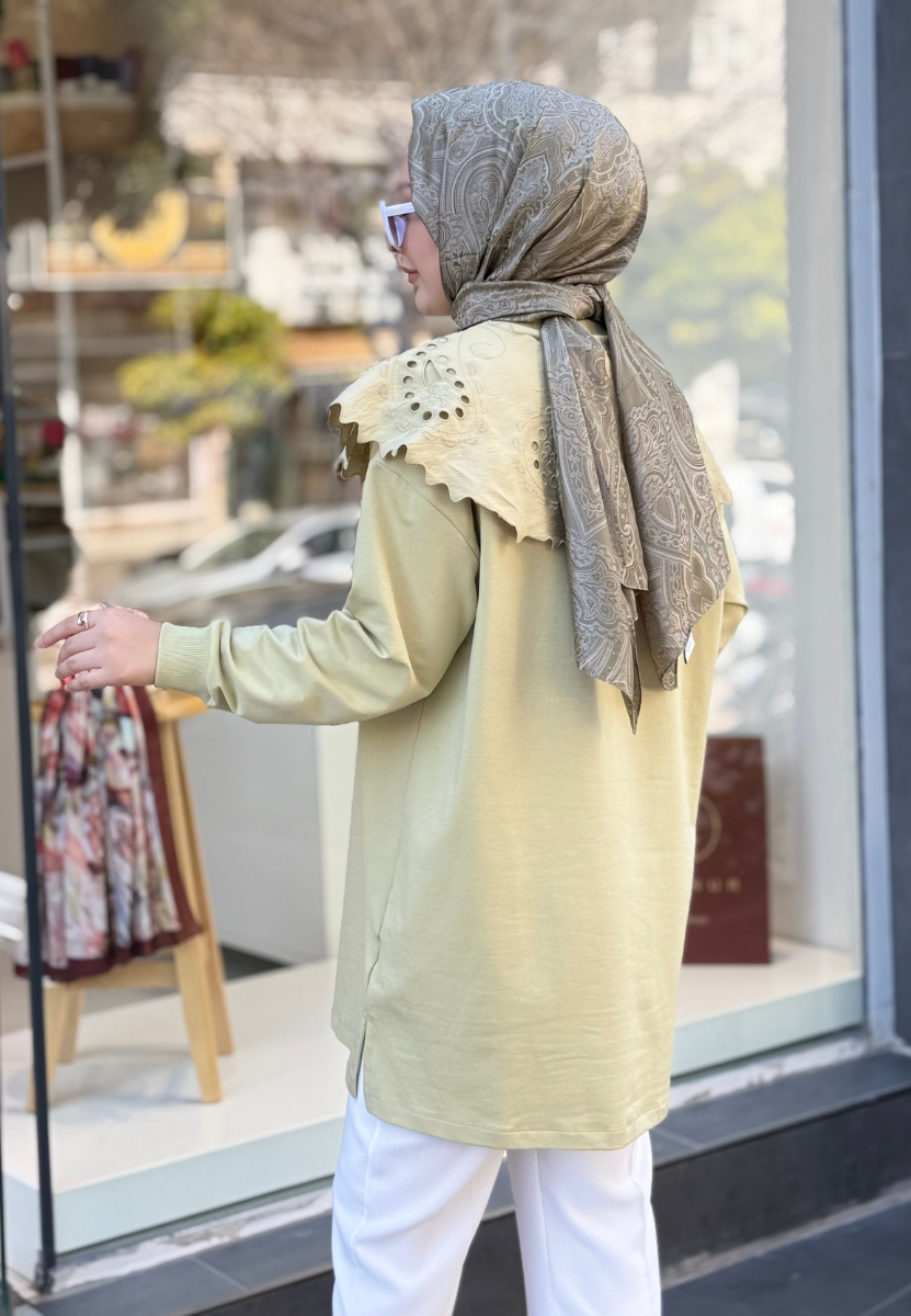 Olive Maya Sweat