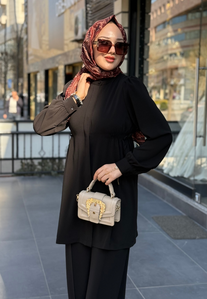 Siyah Berrak Takım
