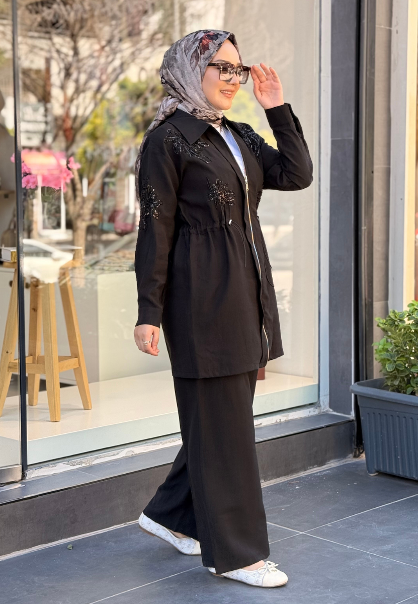 Siyah Mona Takım
