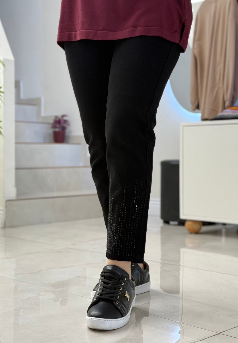 Siyah Ön Taşlı Denim 