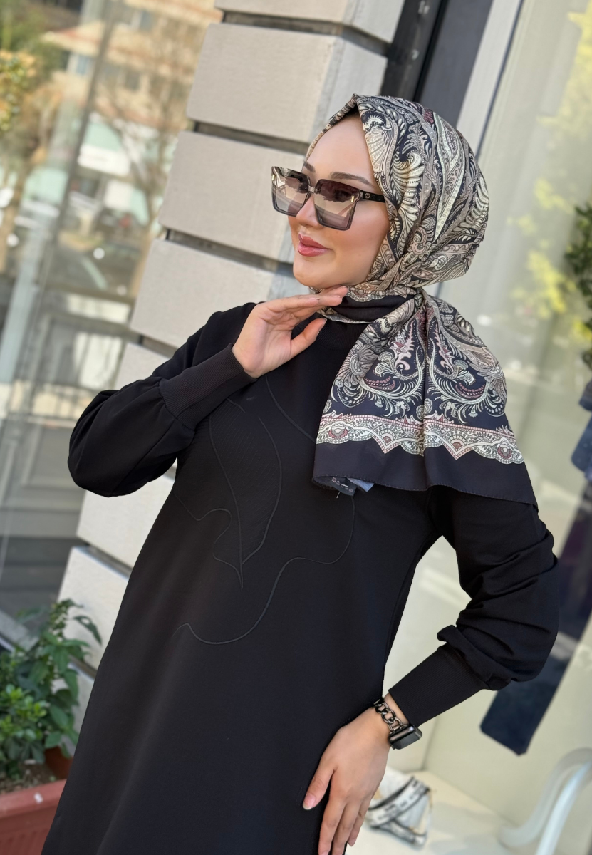Siyah Yaprak Sweat