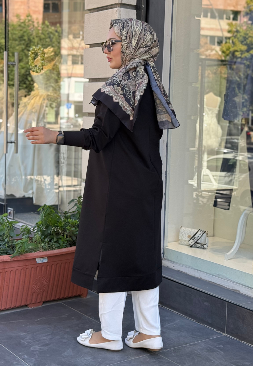 Siyah Yaprak Sweat