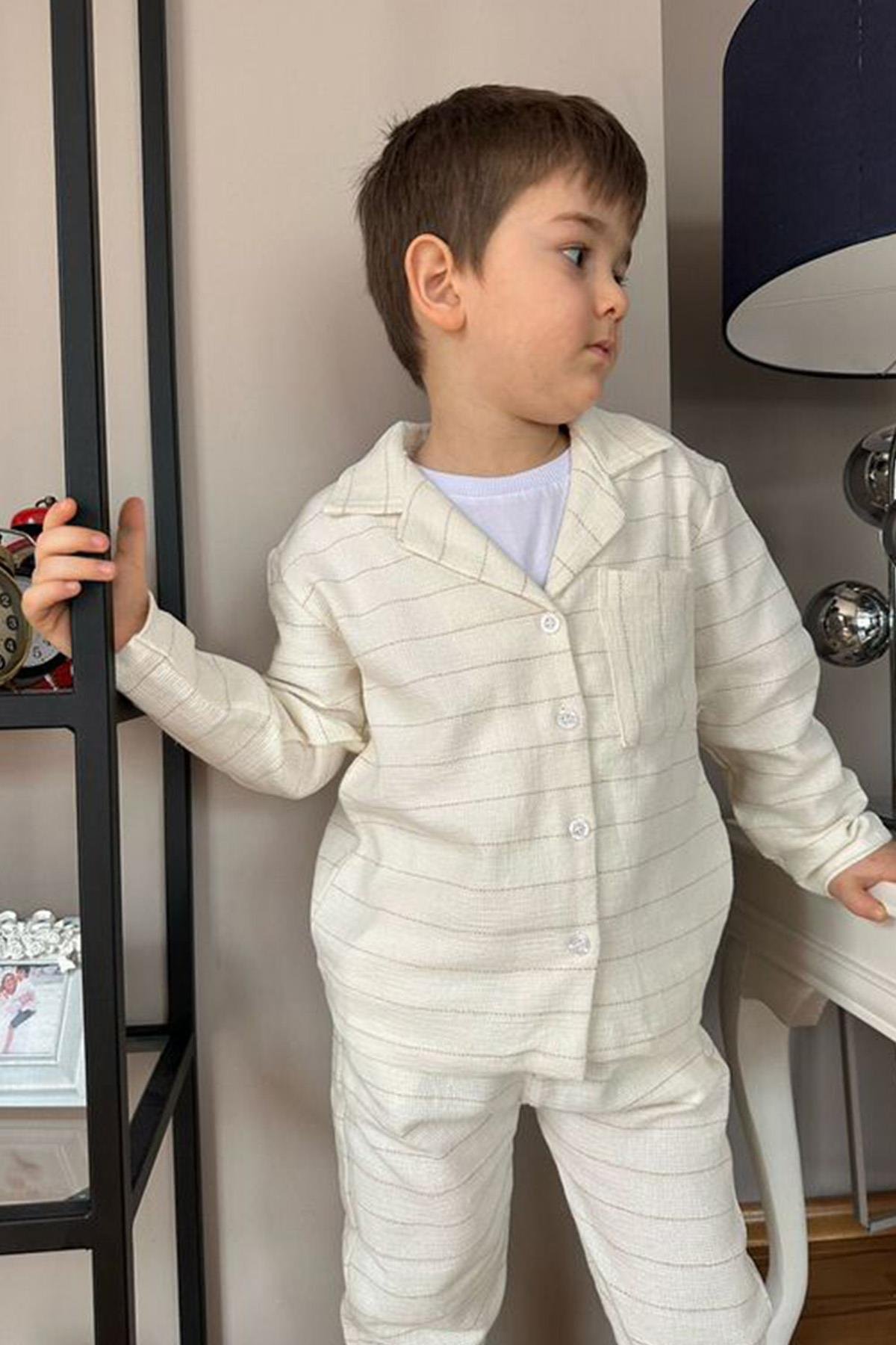Çizgili Ceket Yaka Takım 
