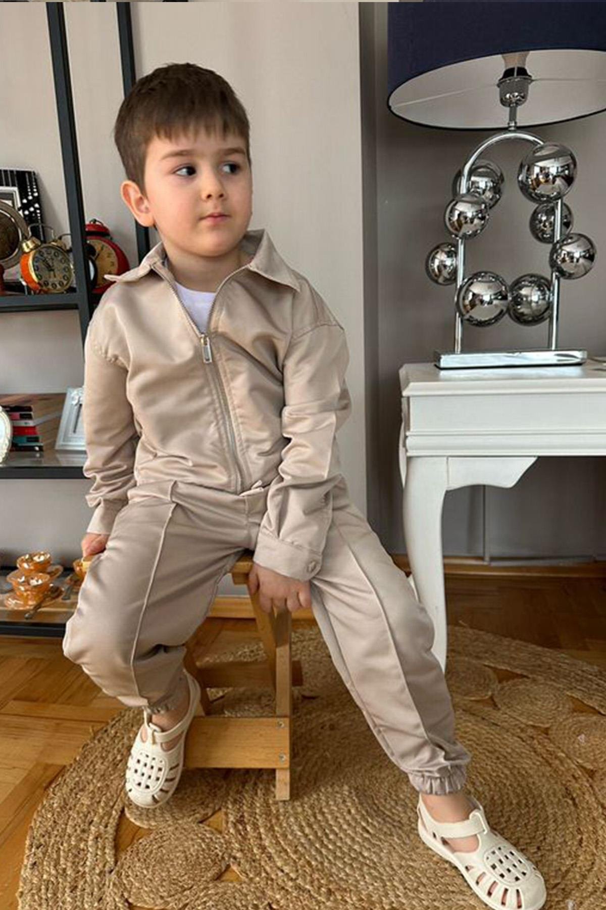 Fermuarlı Ceket Takım Krem