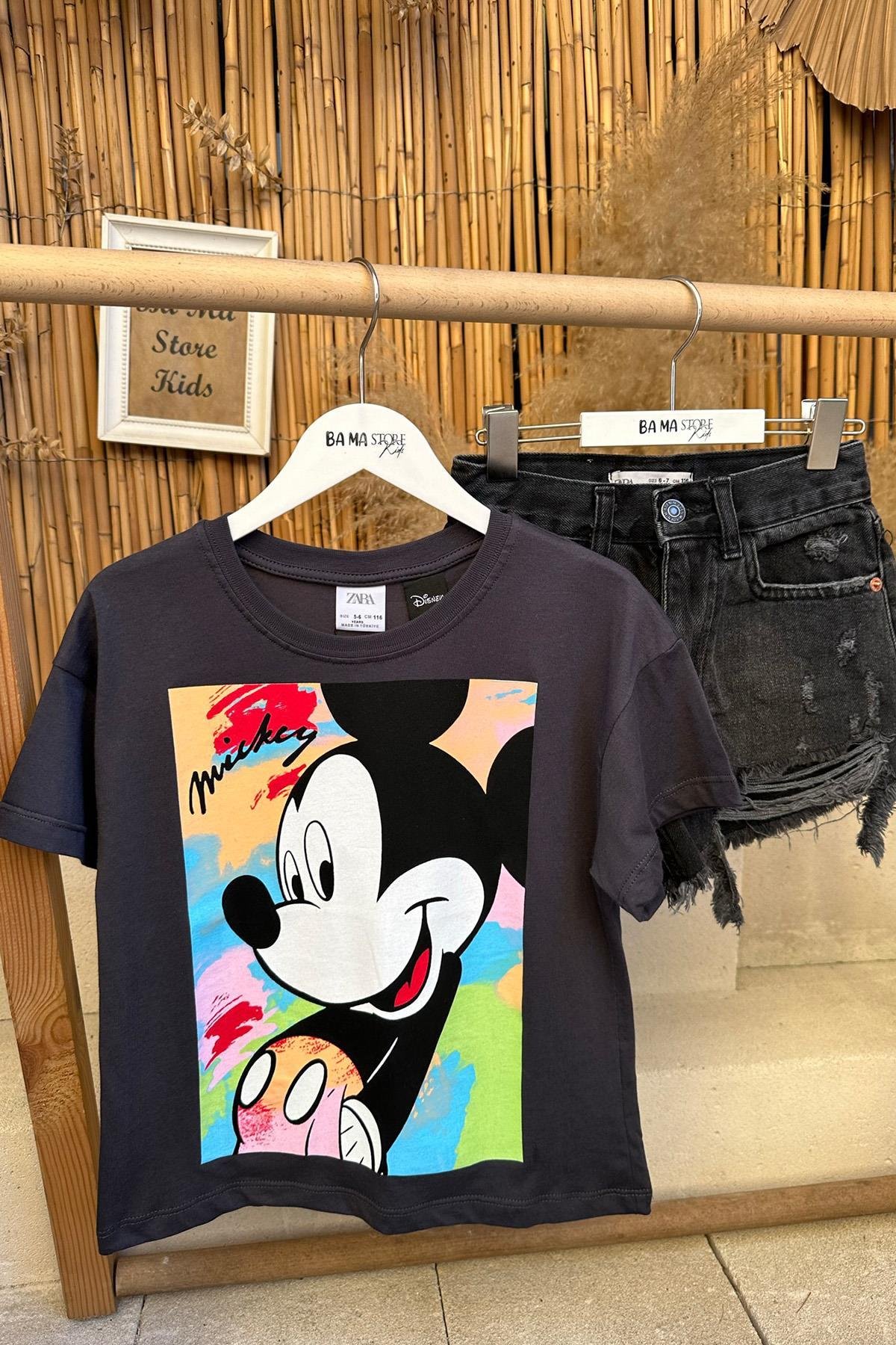 Mickey Tshirt