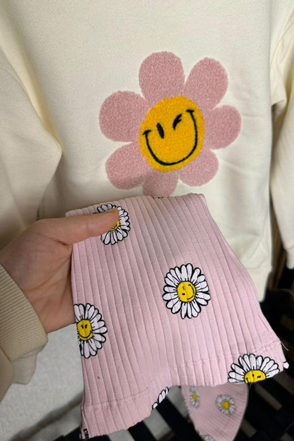 Smiley World Taytlı Takım