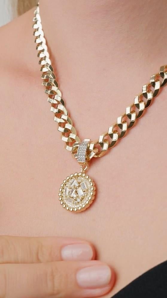 Baget Taşlı Yuvarlak Charm