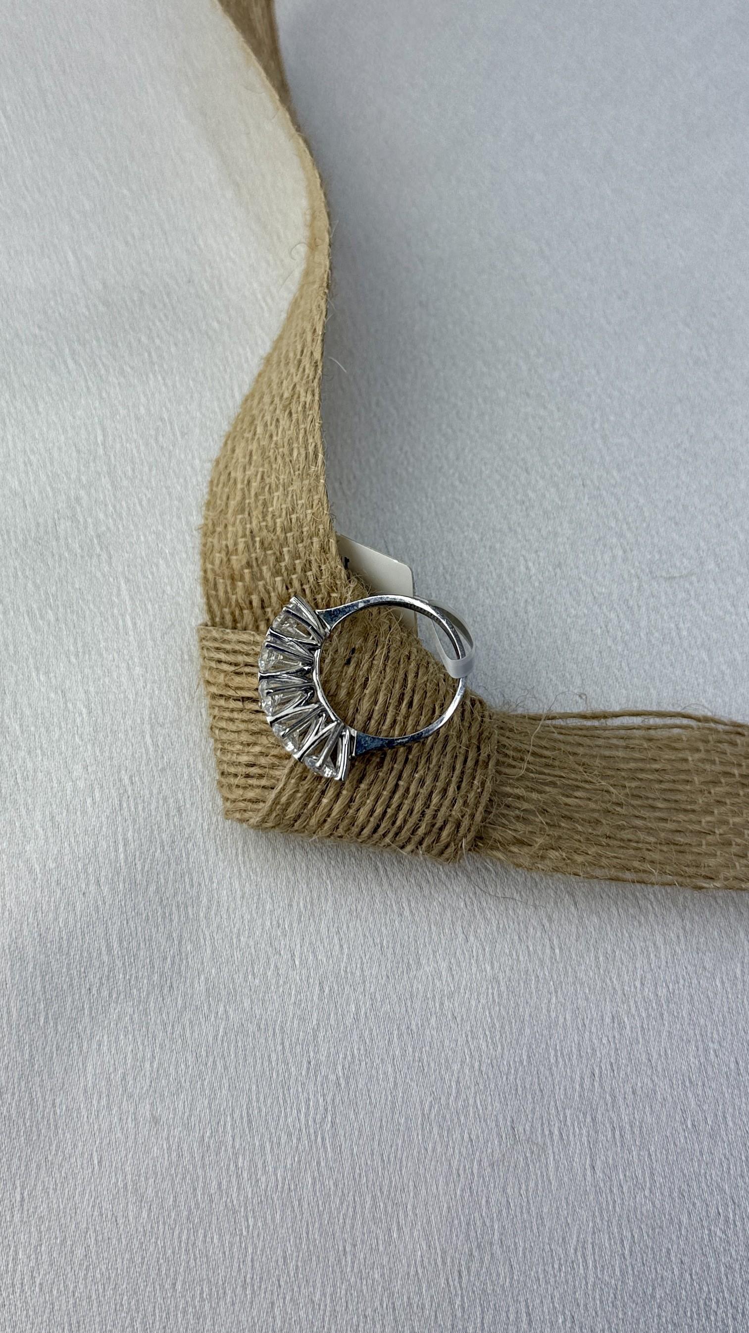 Beyaz Altın Beştaş Yüzük