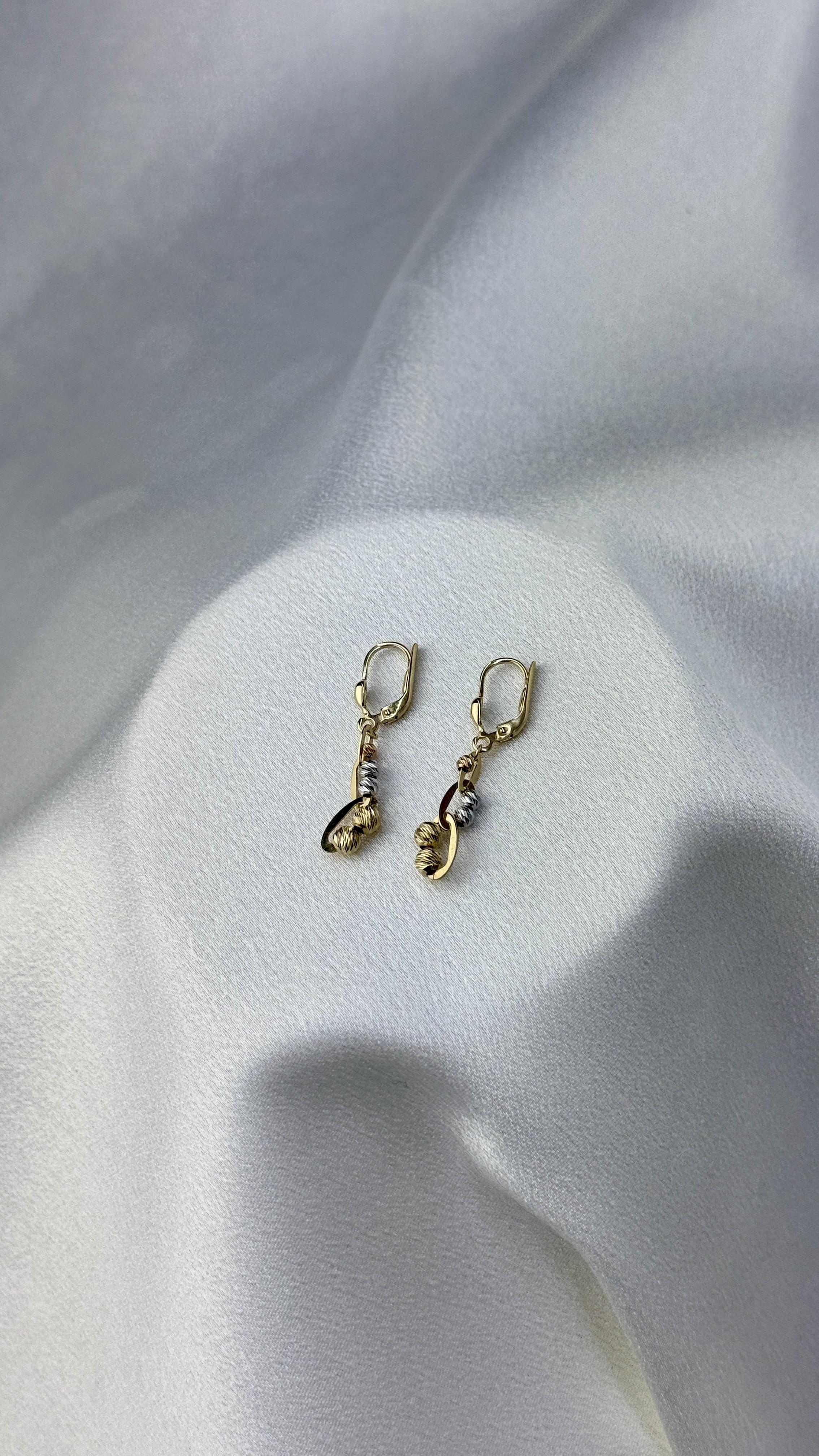 Çift Renk Dorika Toplu Sallantılı Altın Küpe