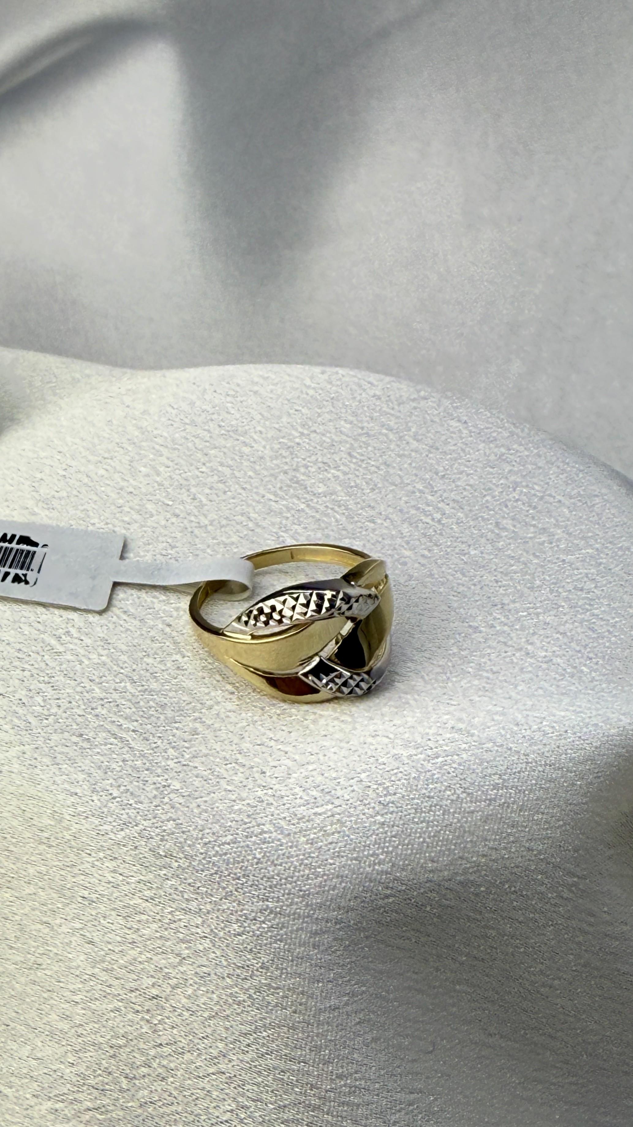 Çift Renk Işıltılı Burgu Altın Yüzük