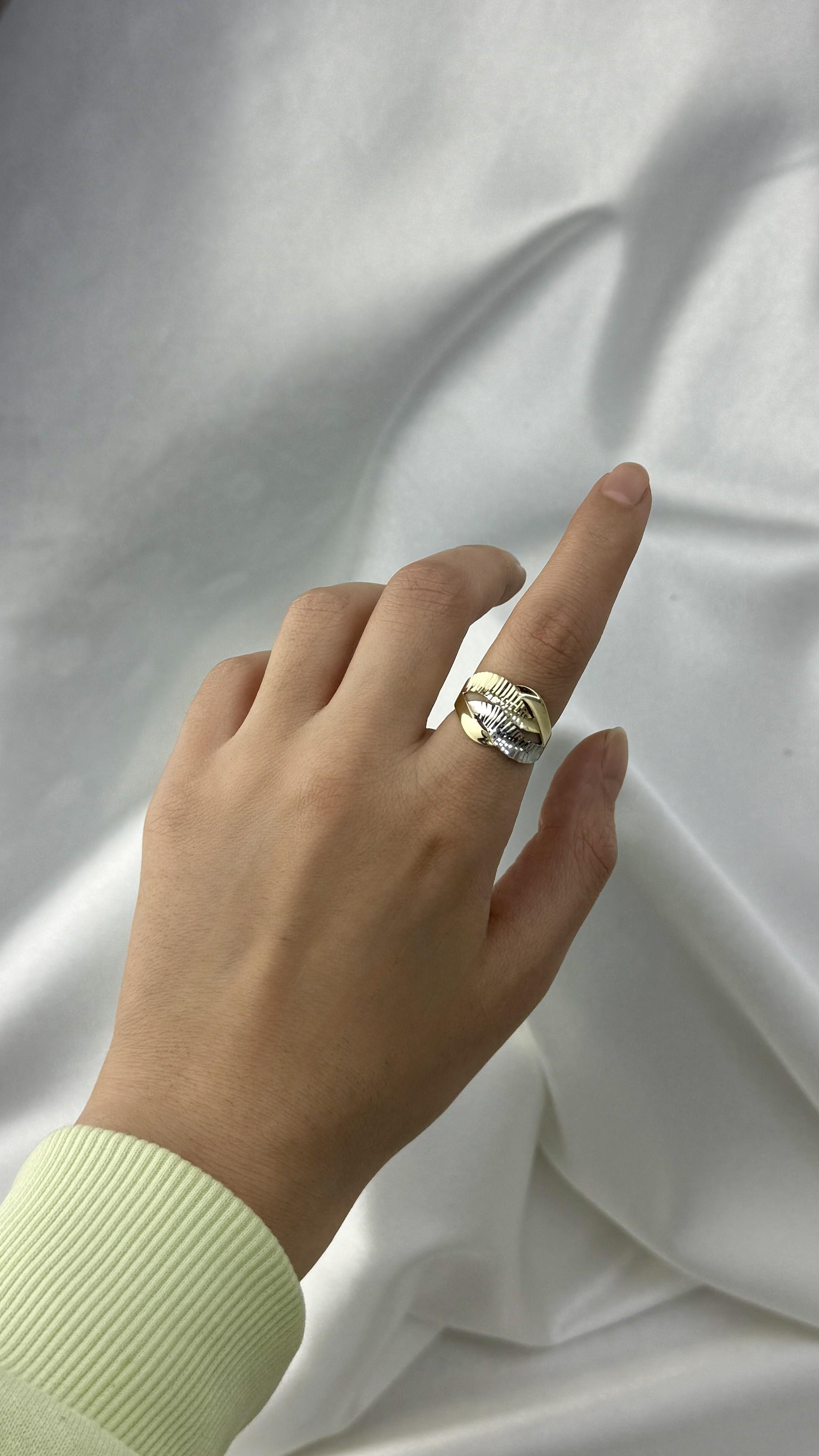 Çift Renk Işıltılı Sarmal Altın Yüzük