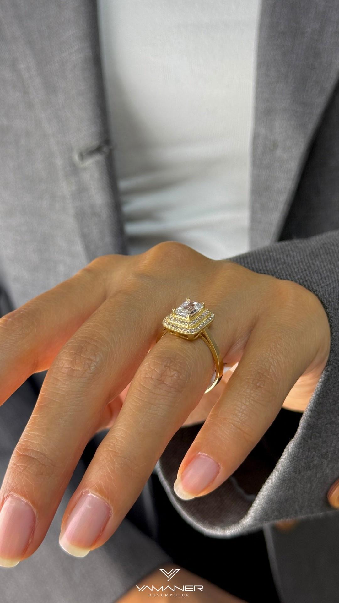 Çift Sıra Çerçeveli Baget Yüzük