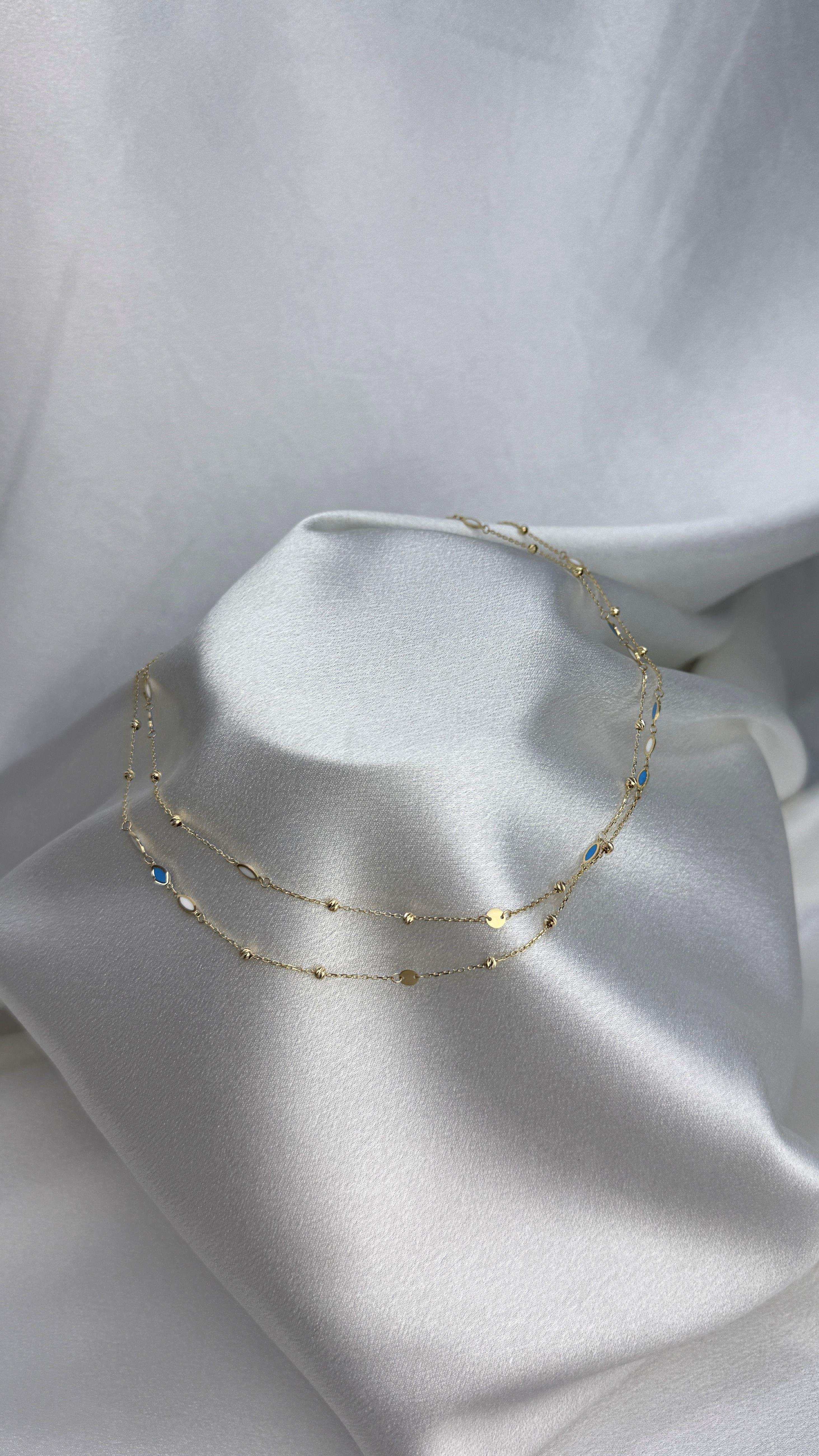 Dorika Toplu Beyaz Ve Mavi Renk Mineli Altın Kolye