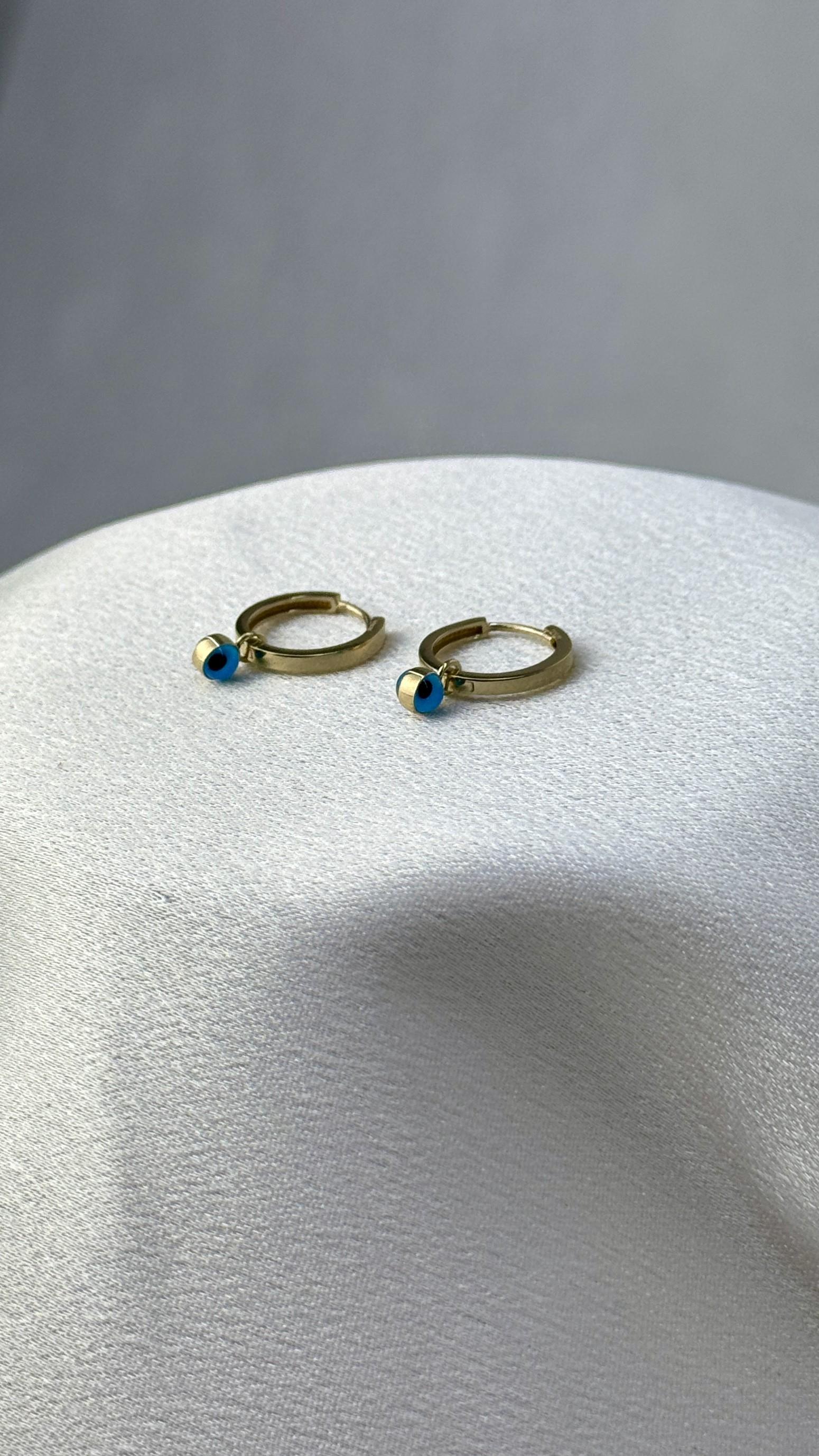 Nazar Boncuklu Halka Altın Küpe