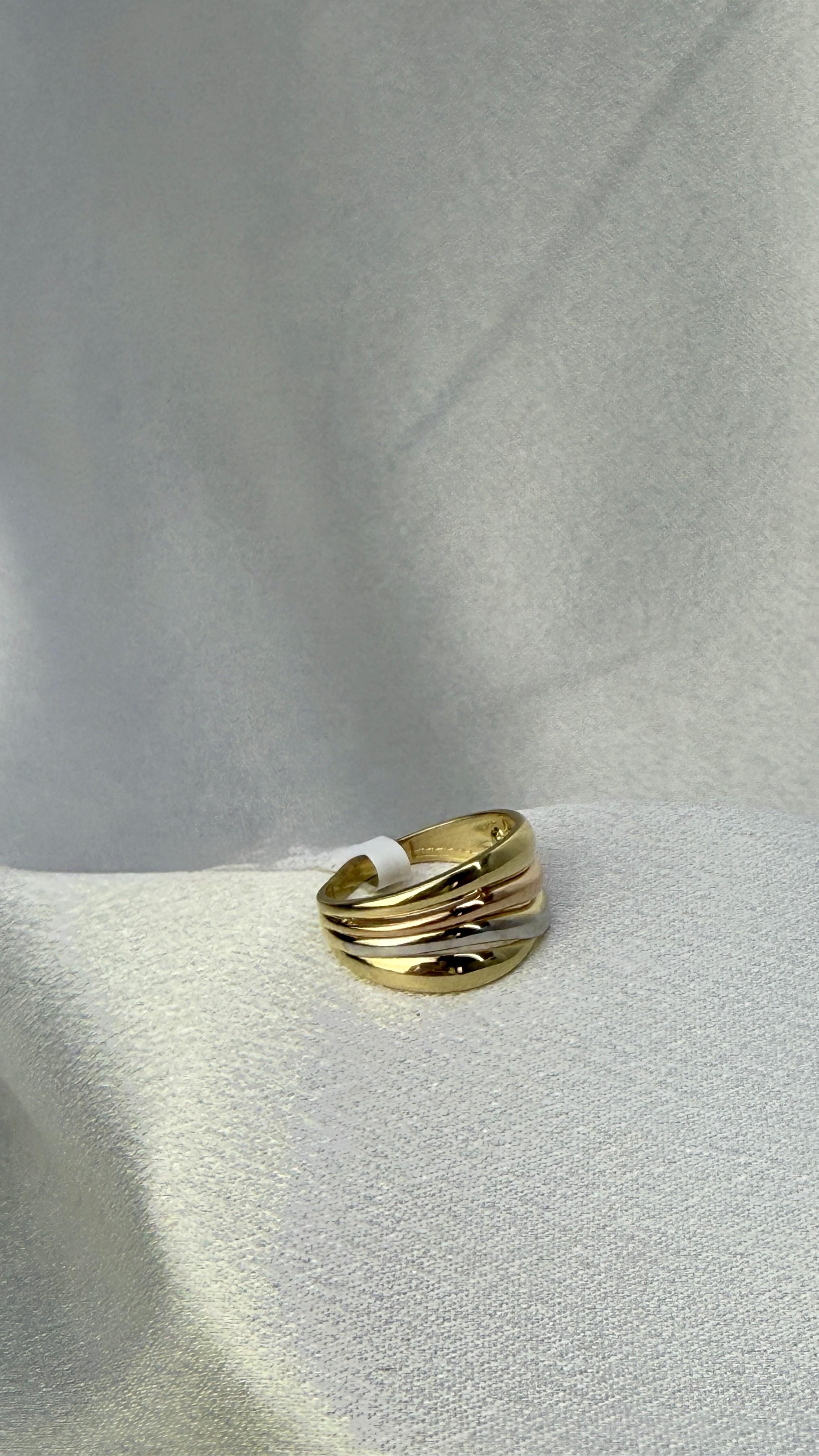 Üç Renk Sarmal Altın Yüzük