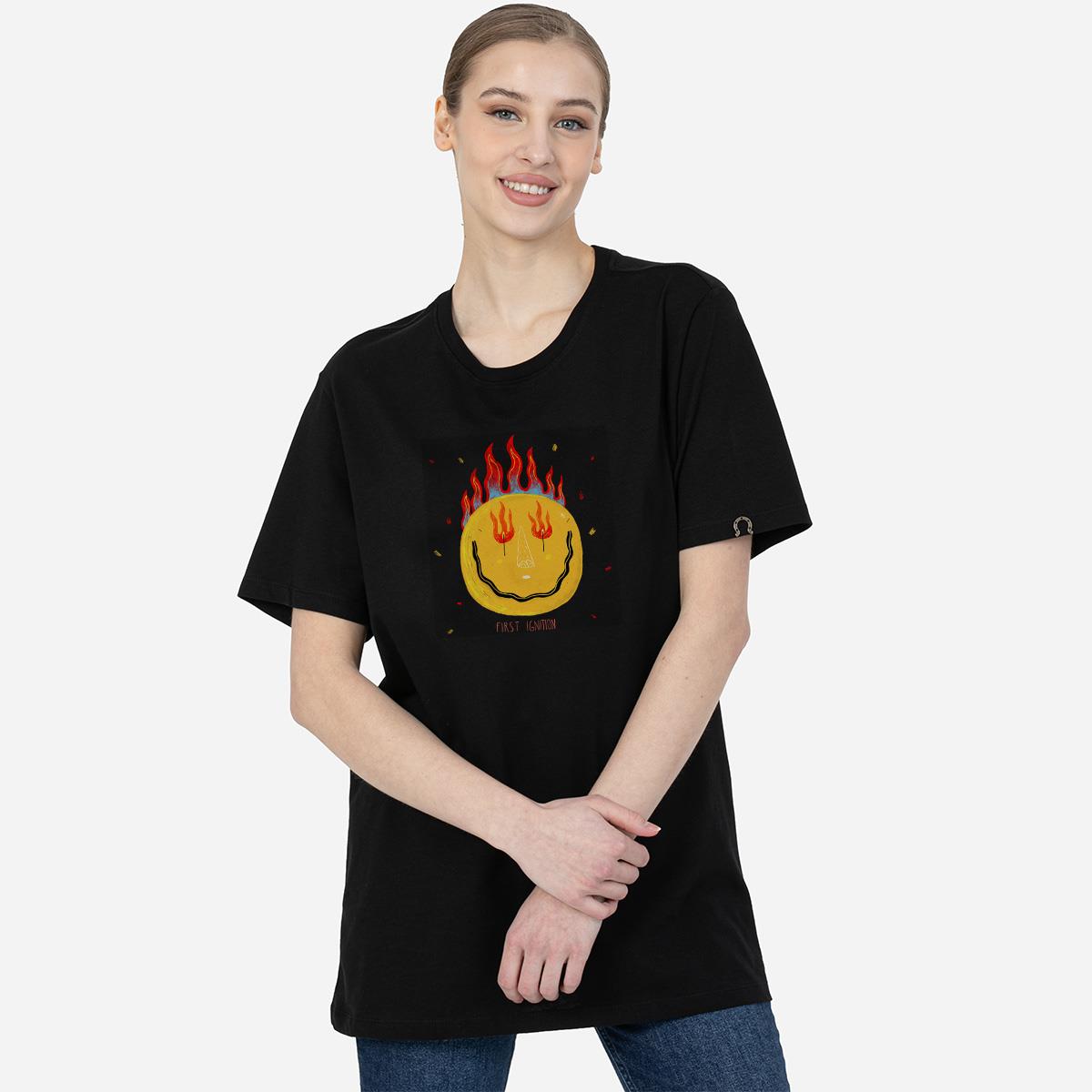 Tshirt Smile Kadın