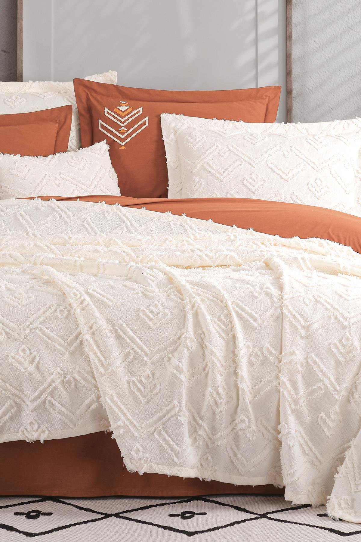 Aztec Çift Kişilik Yatak Örtüsü Seti Krem