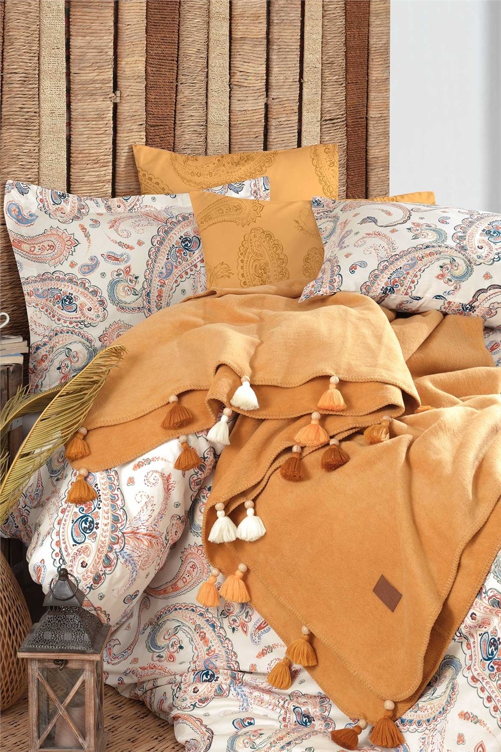 Boho Chic Çift Kişilik Püsküllü Battaniyeli Nevresim Takımı - Hardal