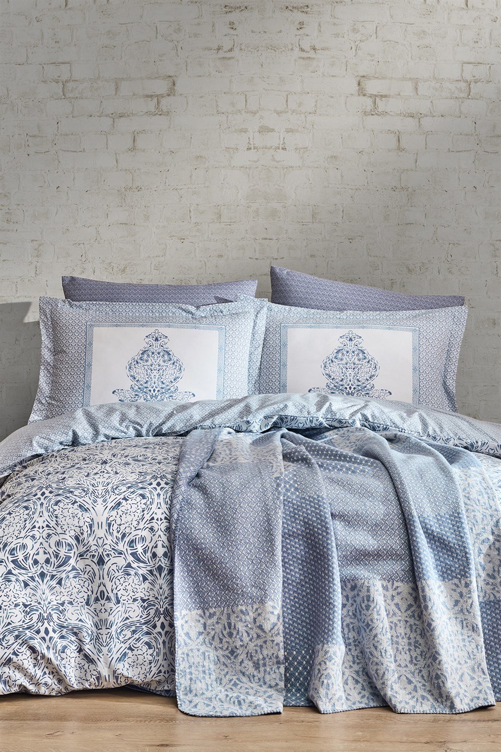 Dream Winter Çift Kişilik Battaniyeli Nevresim Takımı - Ice Blue