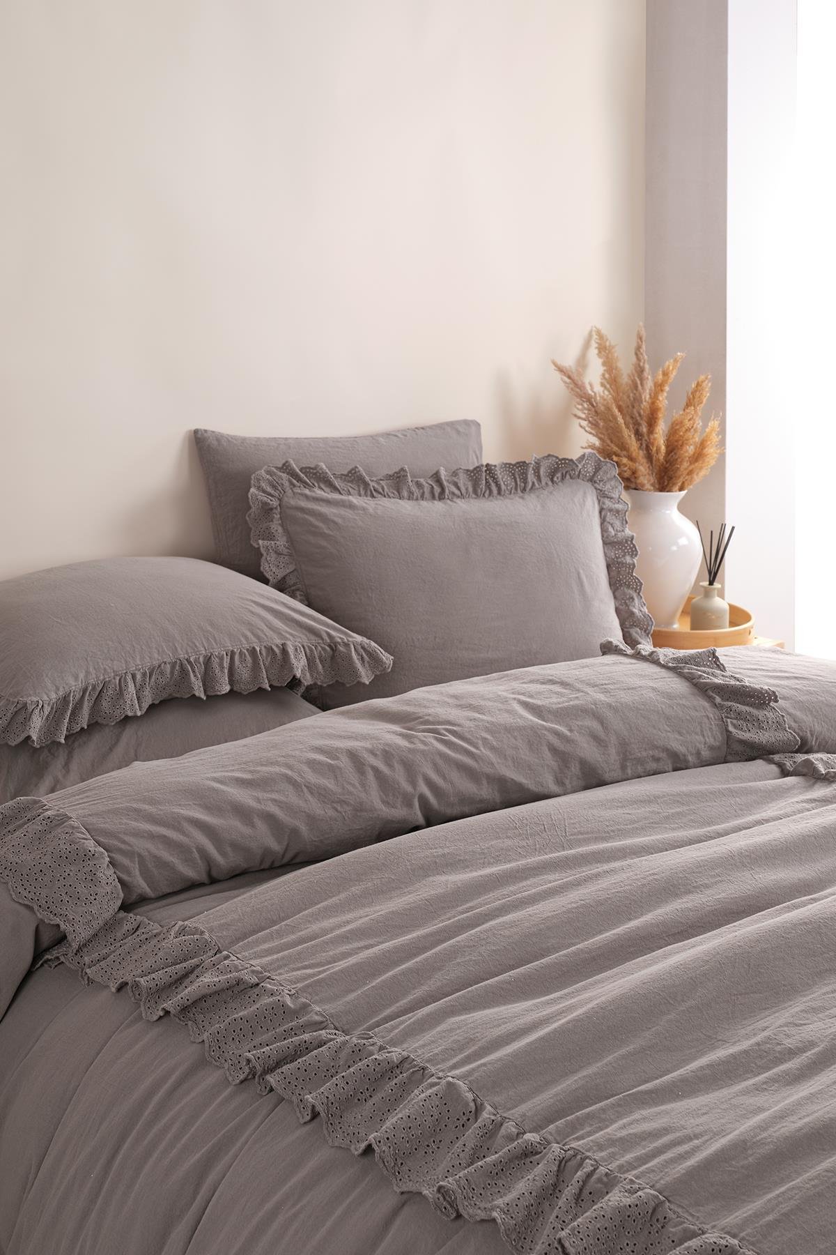 Romantica Çift Kişilik Brodeli Nevresim Takımı - Füme