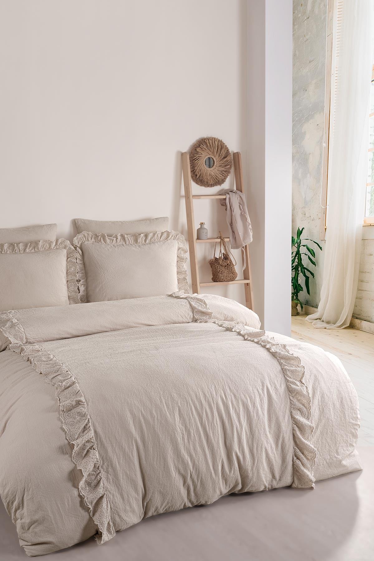 Romantica Çift Kişilik Brodeli Nevresim Takımı - Bej