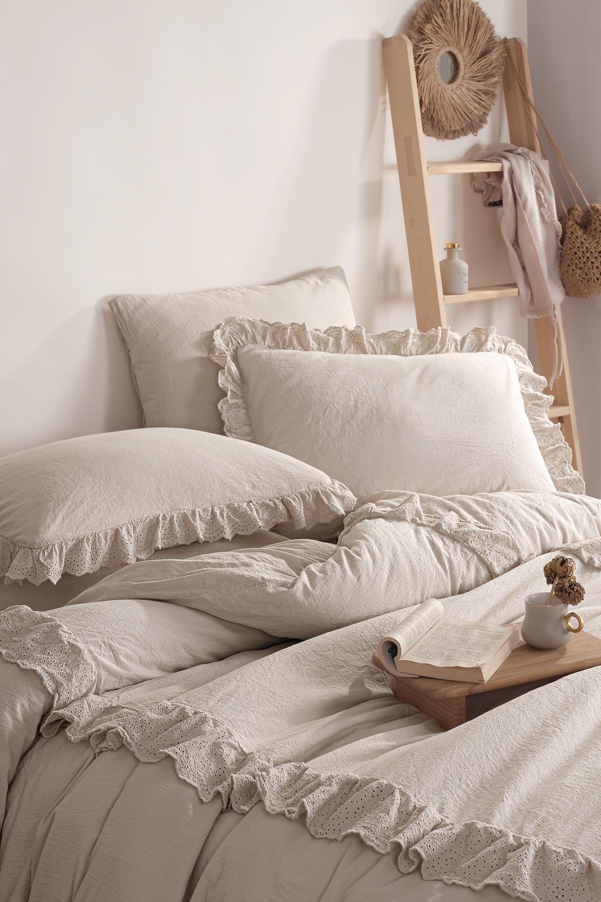 Romantica Çift Kişilik Brodeli Nevresim Takımı - Bej